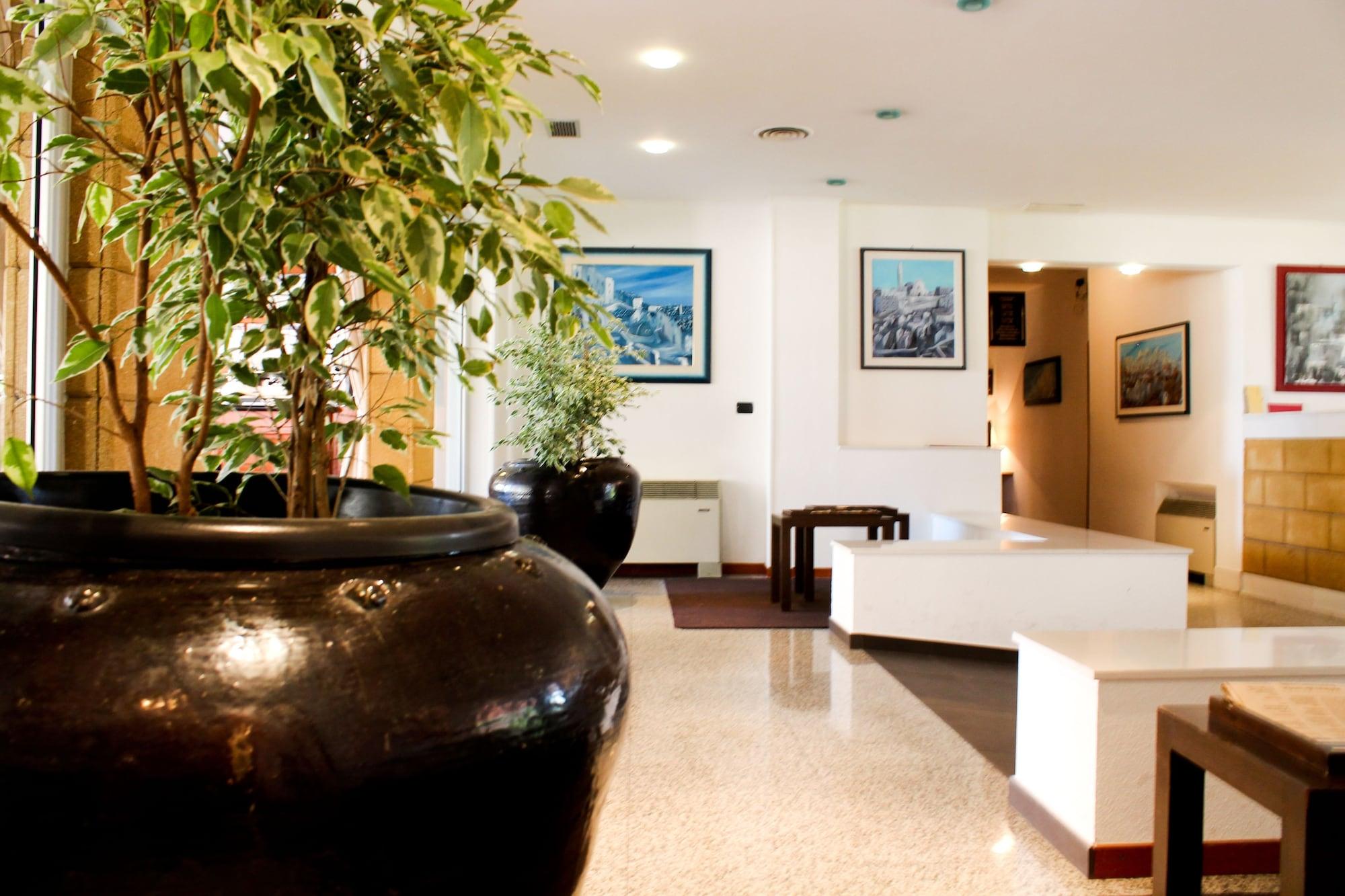 Vista Lobby Hotel Majesty