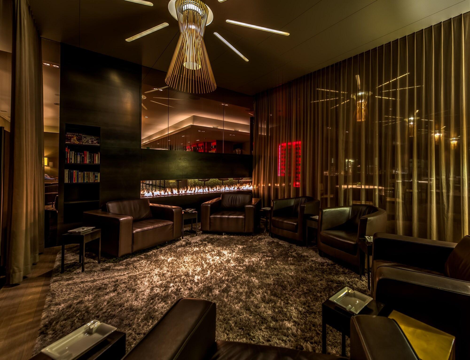 Bar/Salón Wellnesshotel Golfpanorama