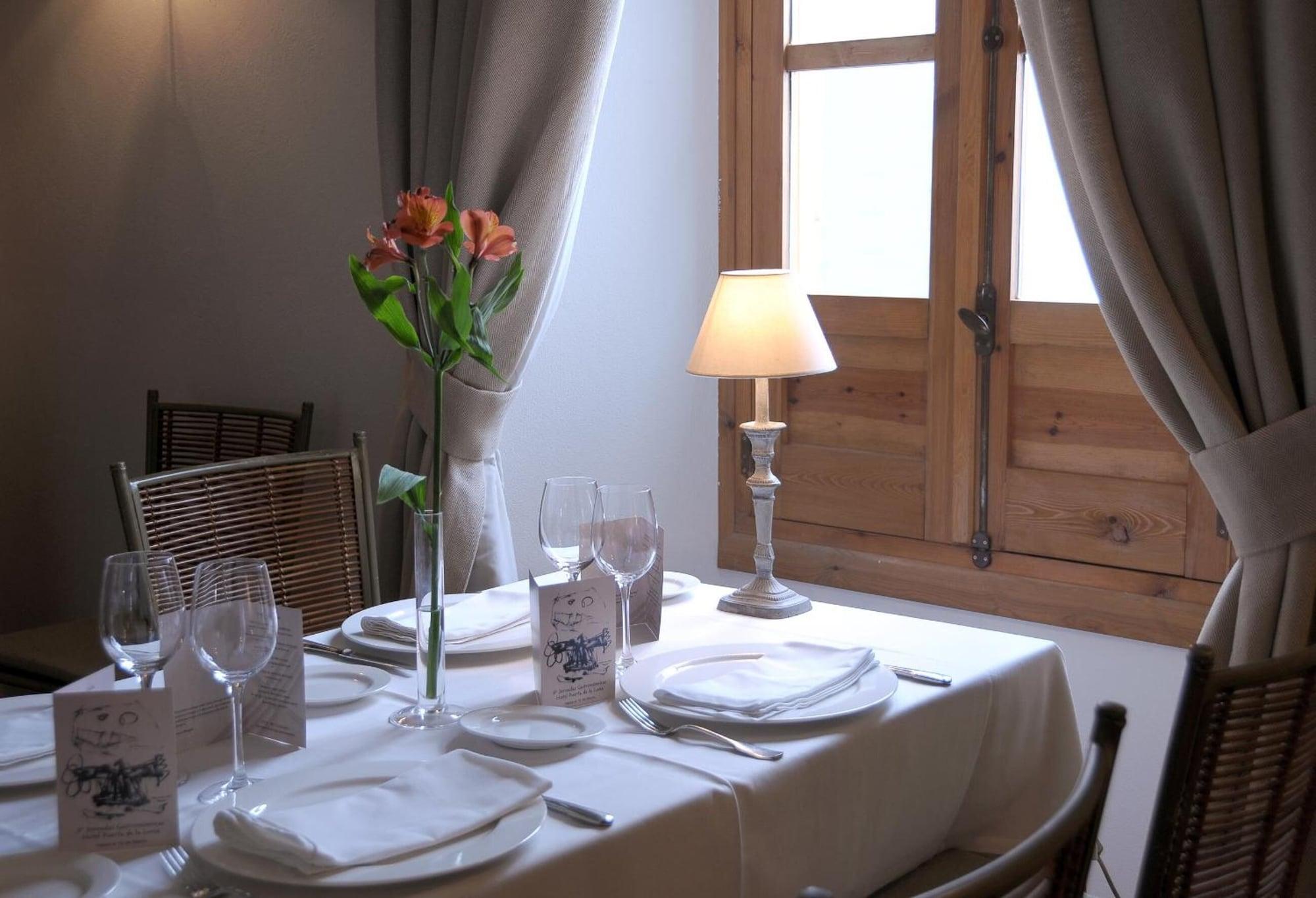 Restaurant Hotel Puerta de la Luna