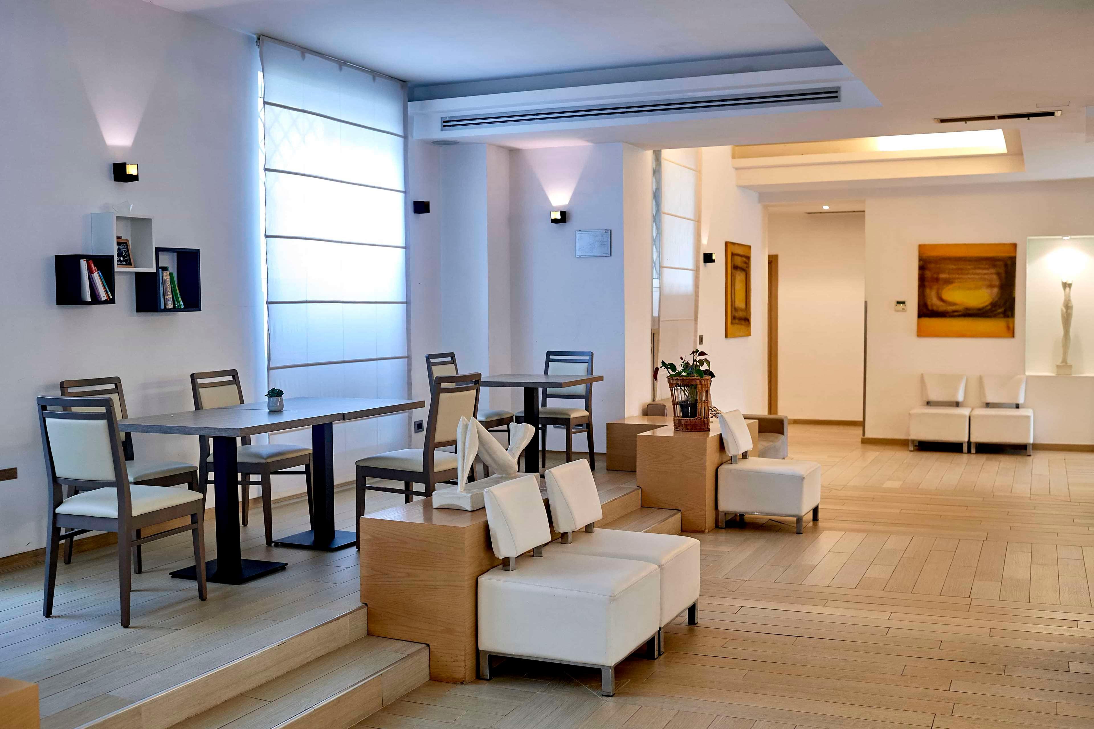 Vista Lobby Occidental Aurelia