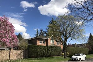 Renta temporal - The Hudson House ️Luxurious 8 BR+6 BA  in Central Van with Jacuzzi and Sauna ️