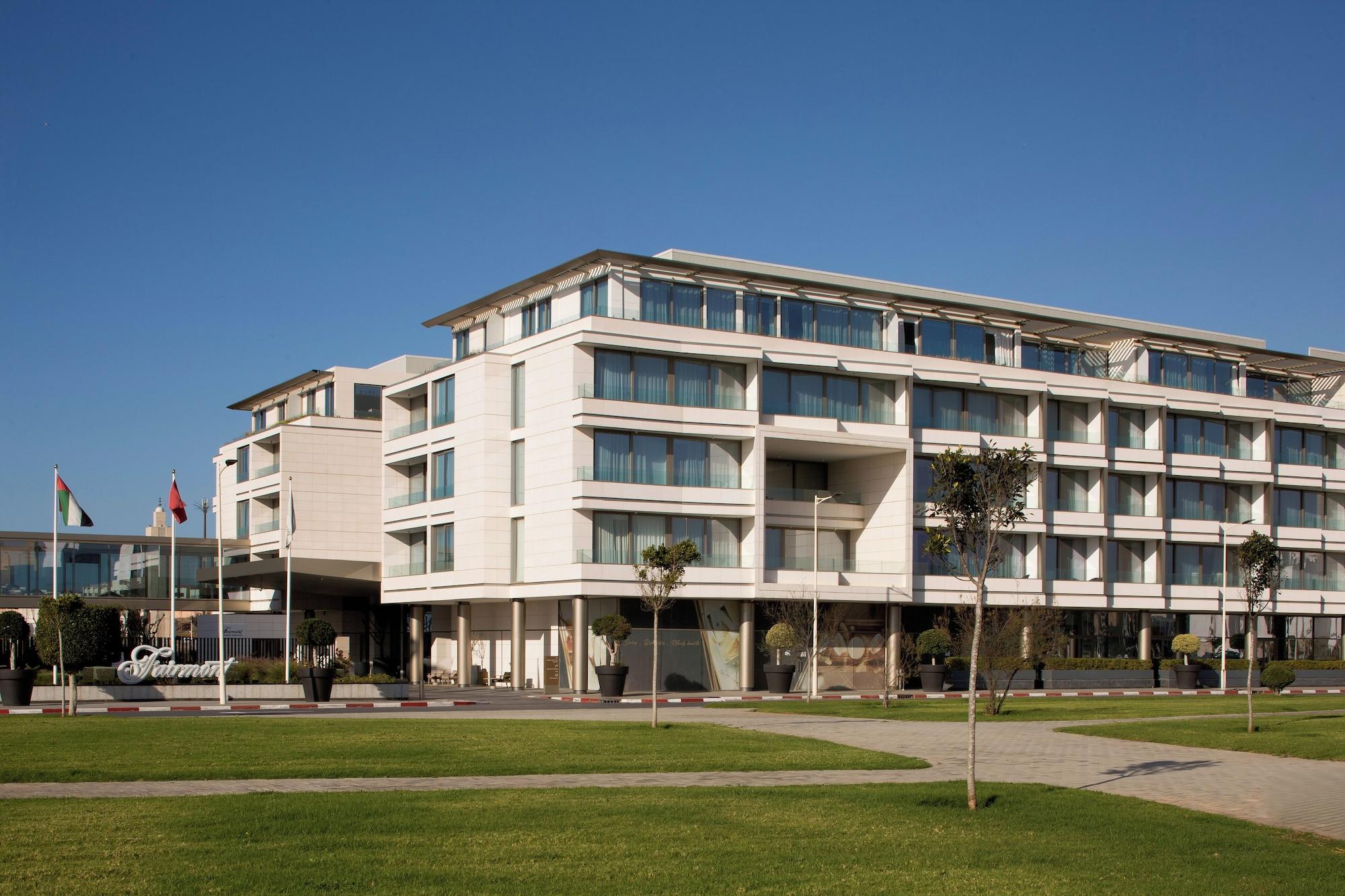 Varios Fairmont Residences La Marina Rabat Sale