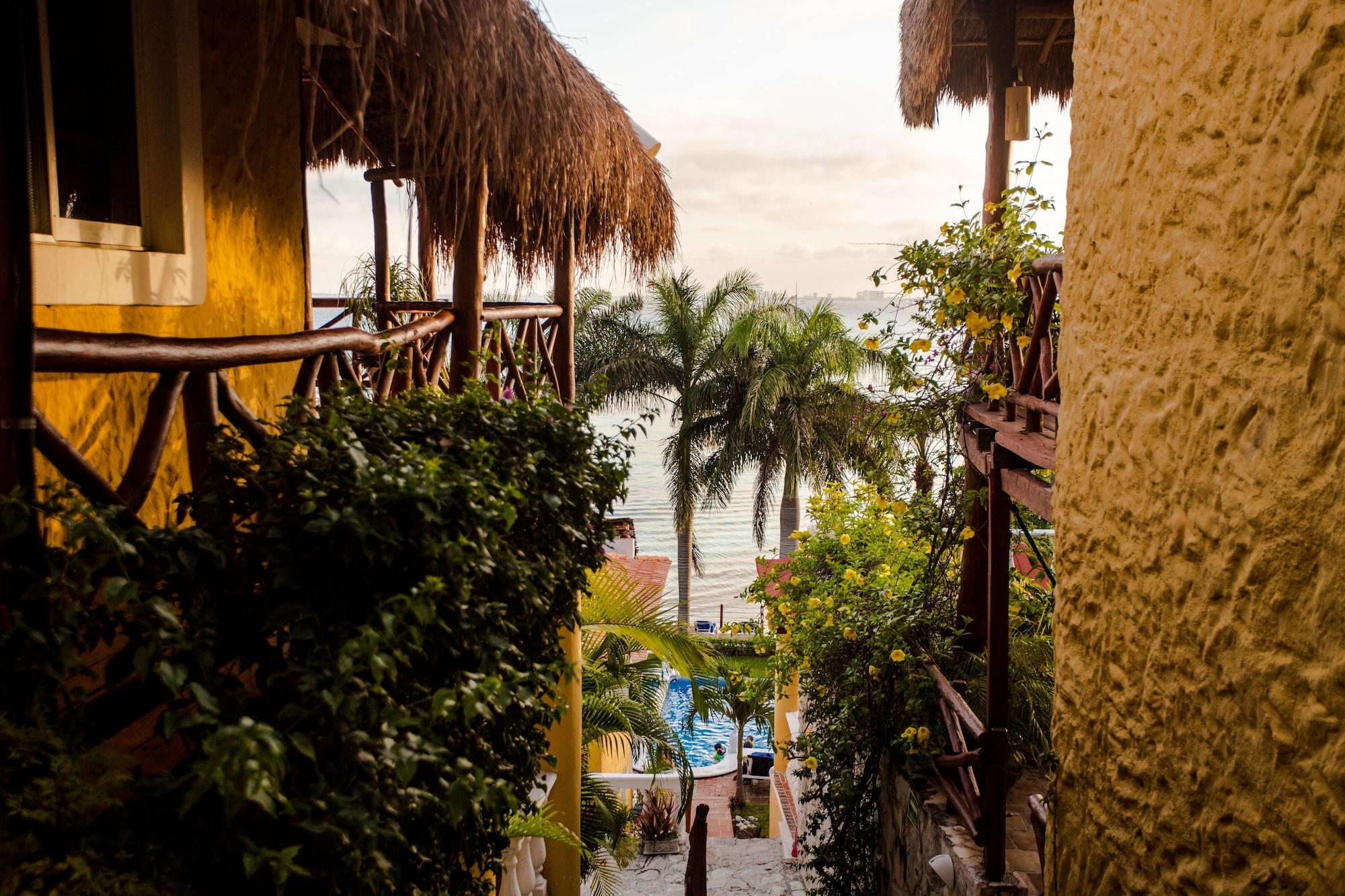 Vista Lobby Hotel La Joya