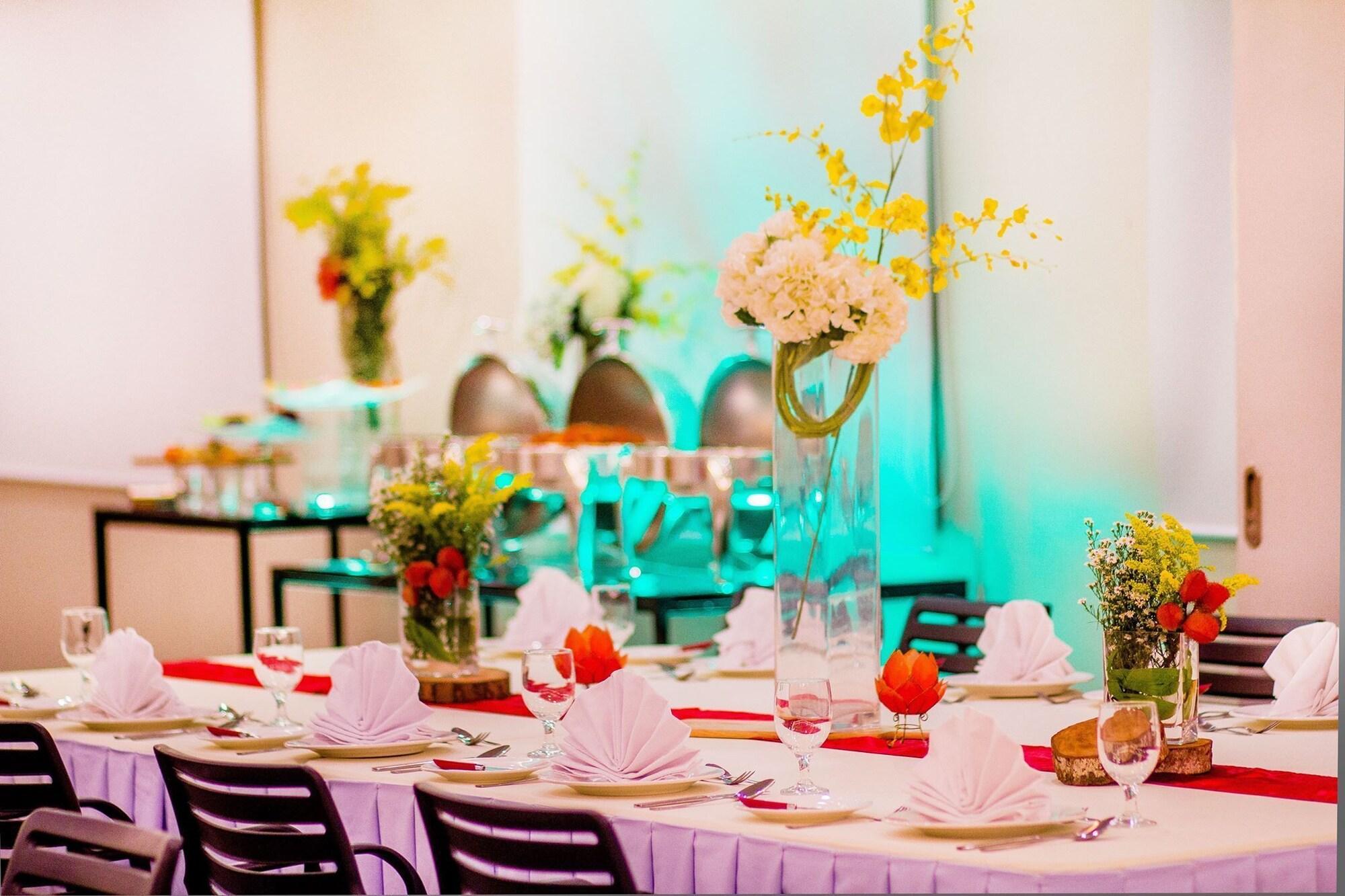 Salón de Baile Cebu Hotel Plus