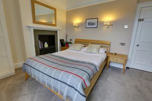 Alojamiento - The Grange Guest House