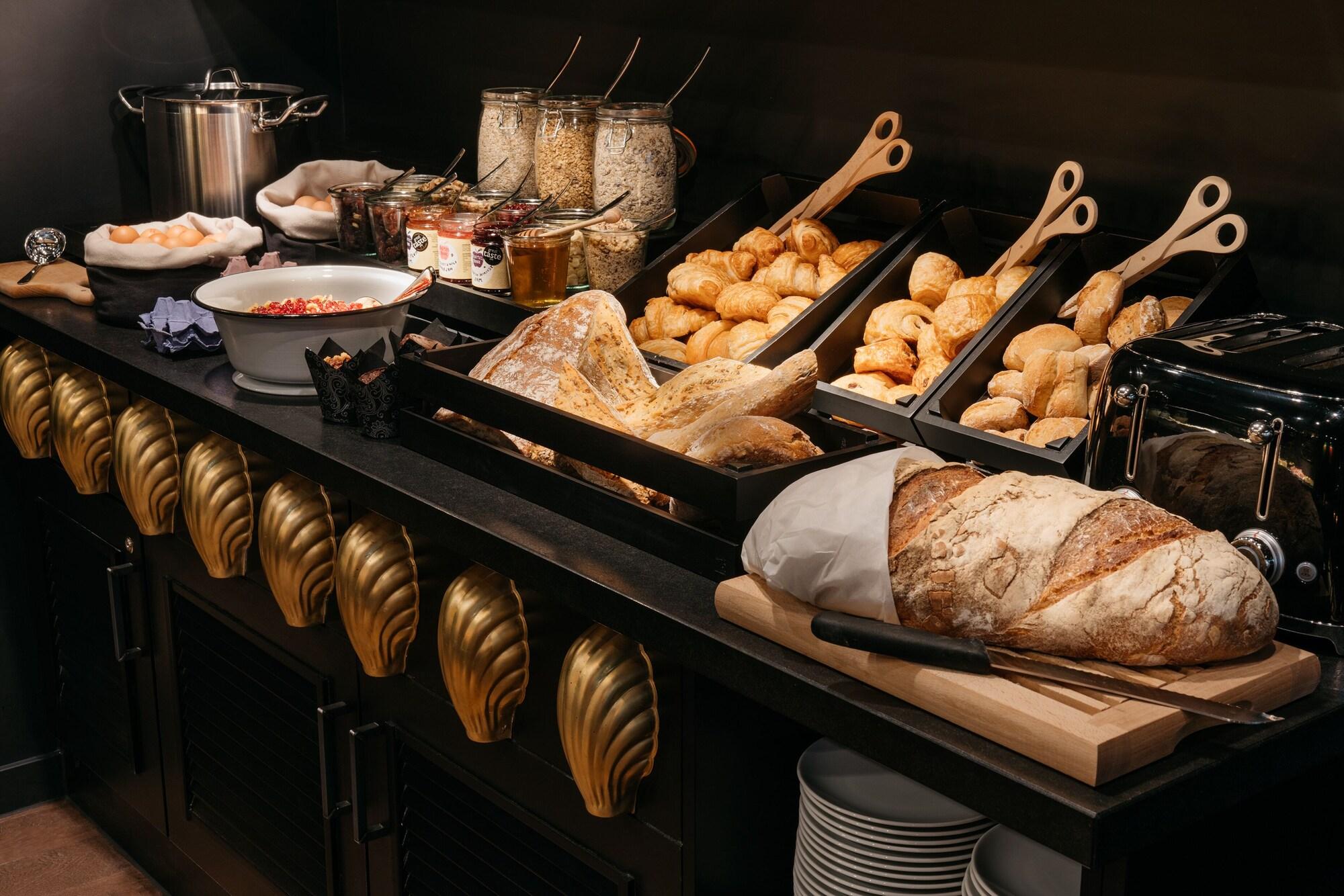 Restaurant Ruby Lucy Hotel London