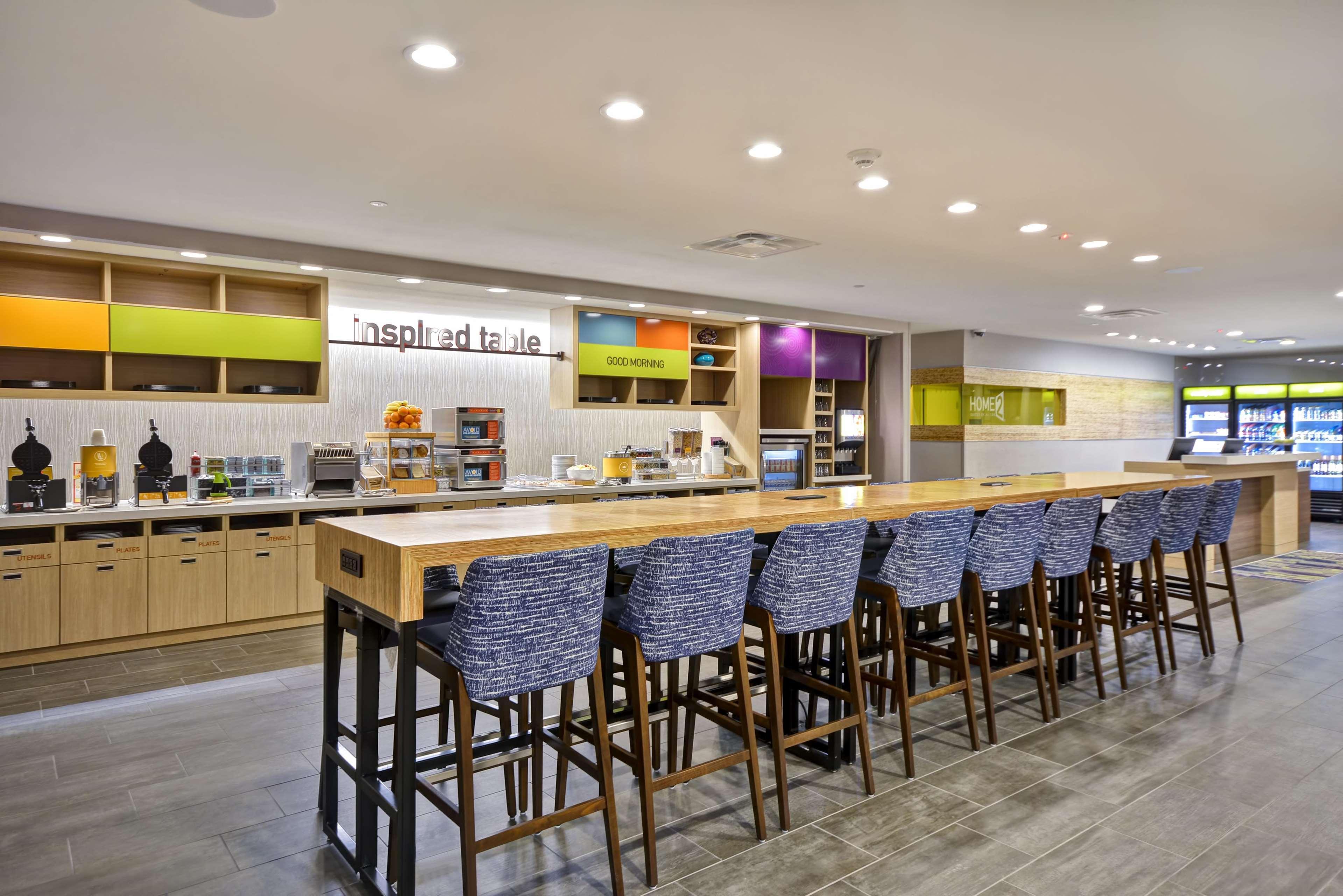 Vista Lobby Home2 Suites by Hilton Plano Richardson