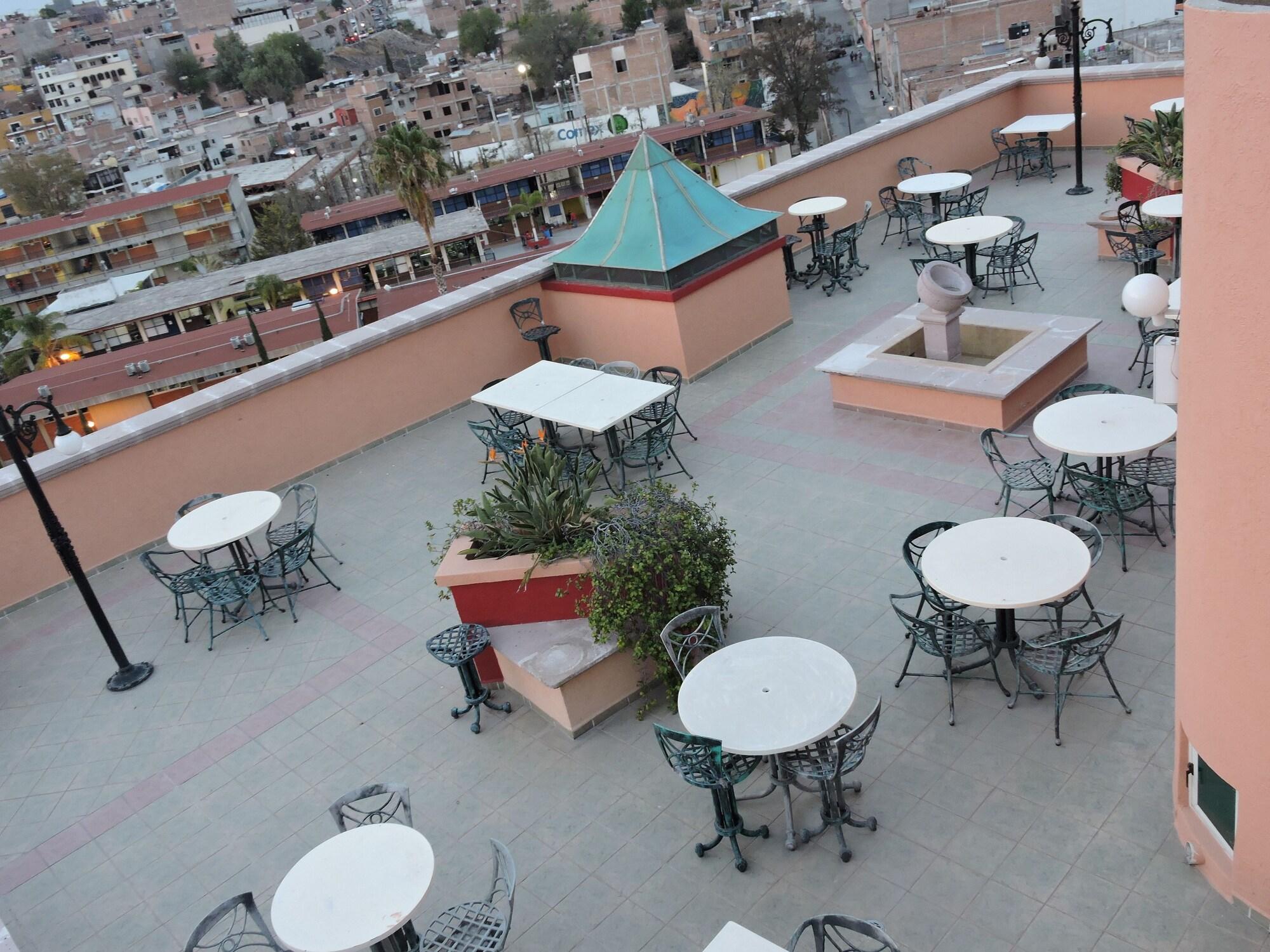 Vista Exterior Hotel Quinta Cesar