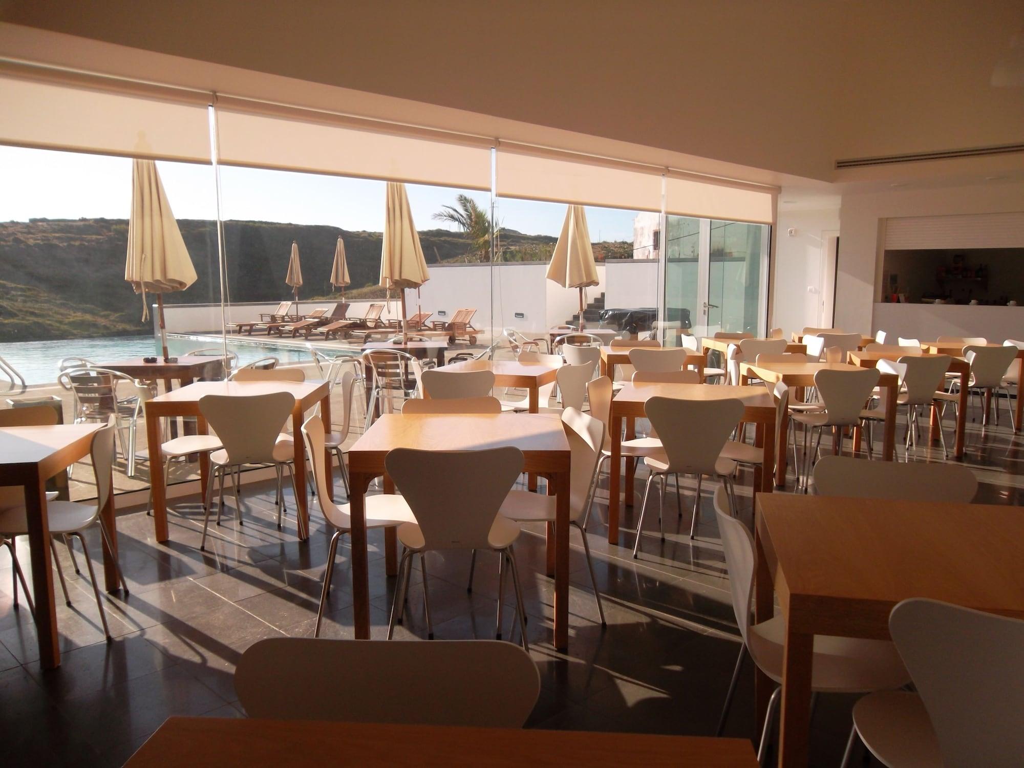 Restaurant Azores Youth Hostels - Santa Maria