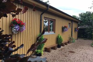 Alquiler Vacacional - Burnside Lodge, overlooking river Lundy, backdrop of Ben Nevis and Nevis Range.