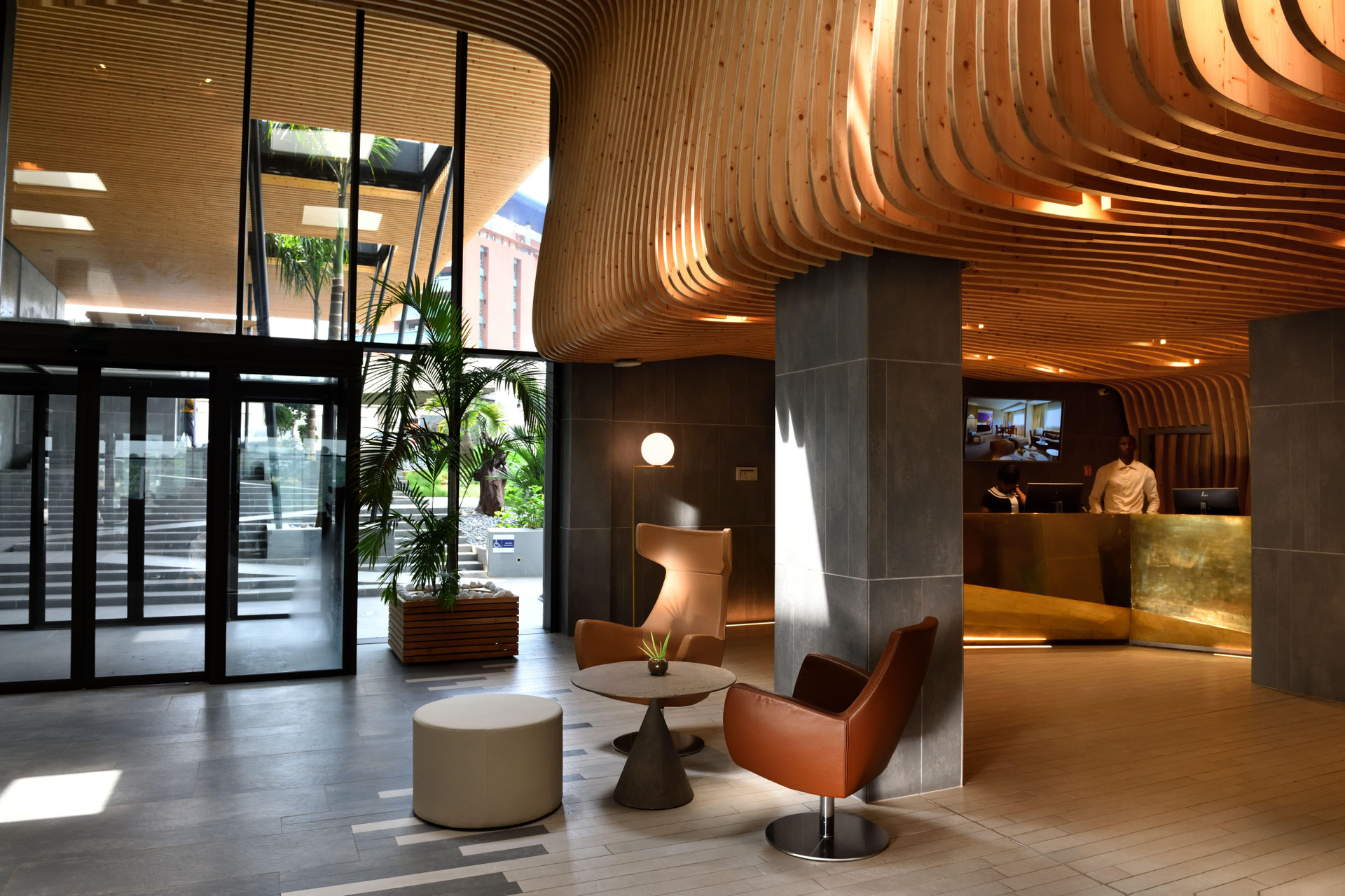 Vista Lobby Pullman Abidjan