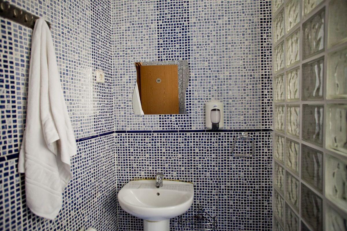 Equipamiento de Habitación Hostal Abaaly