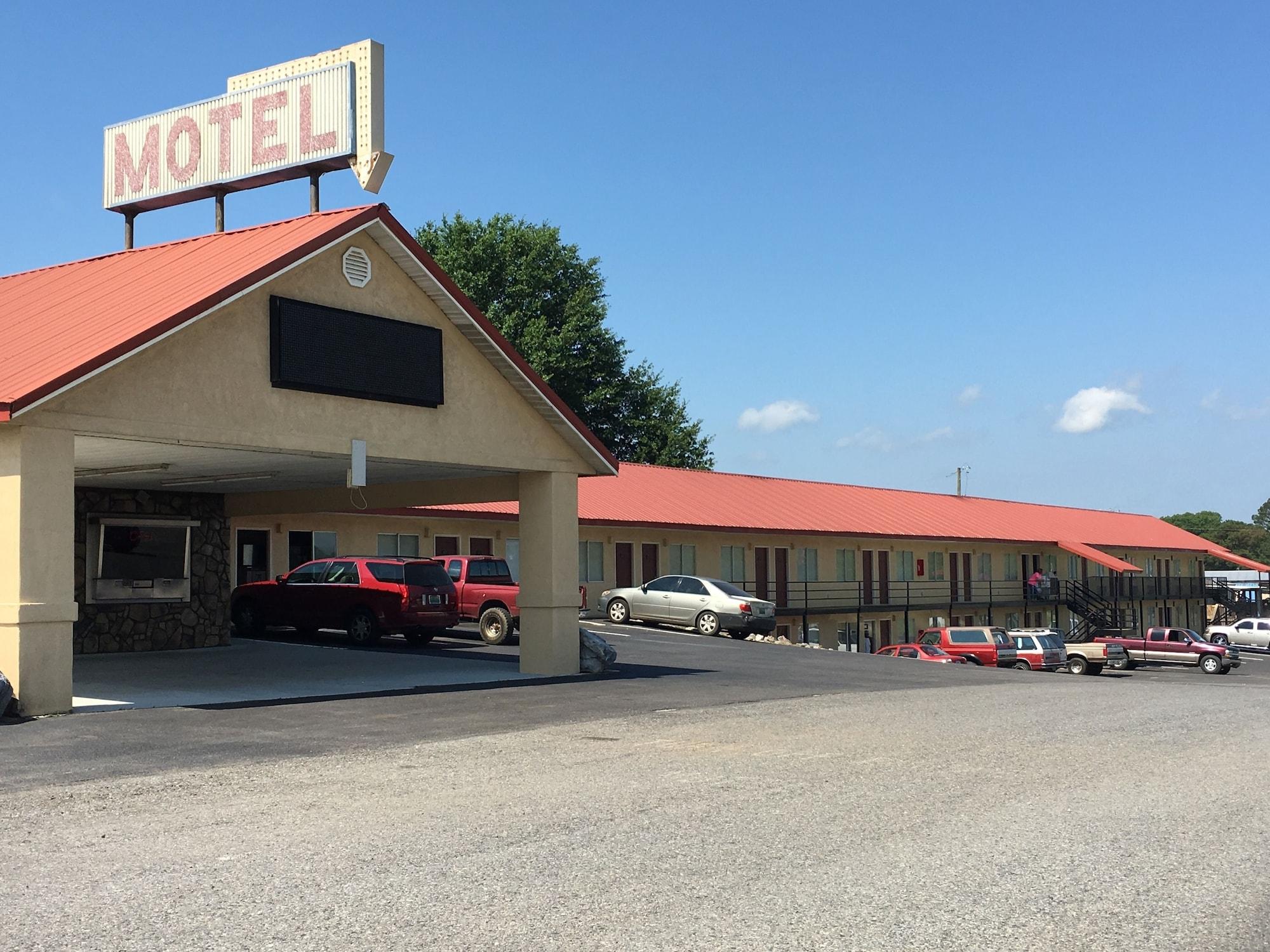 Varios McCaig Motel