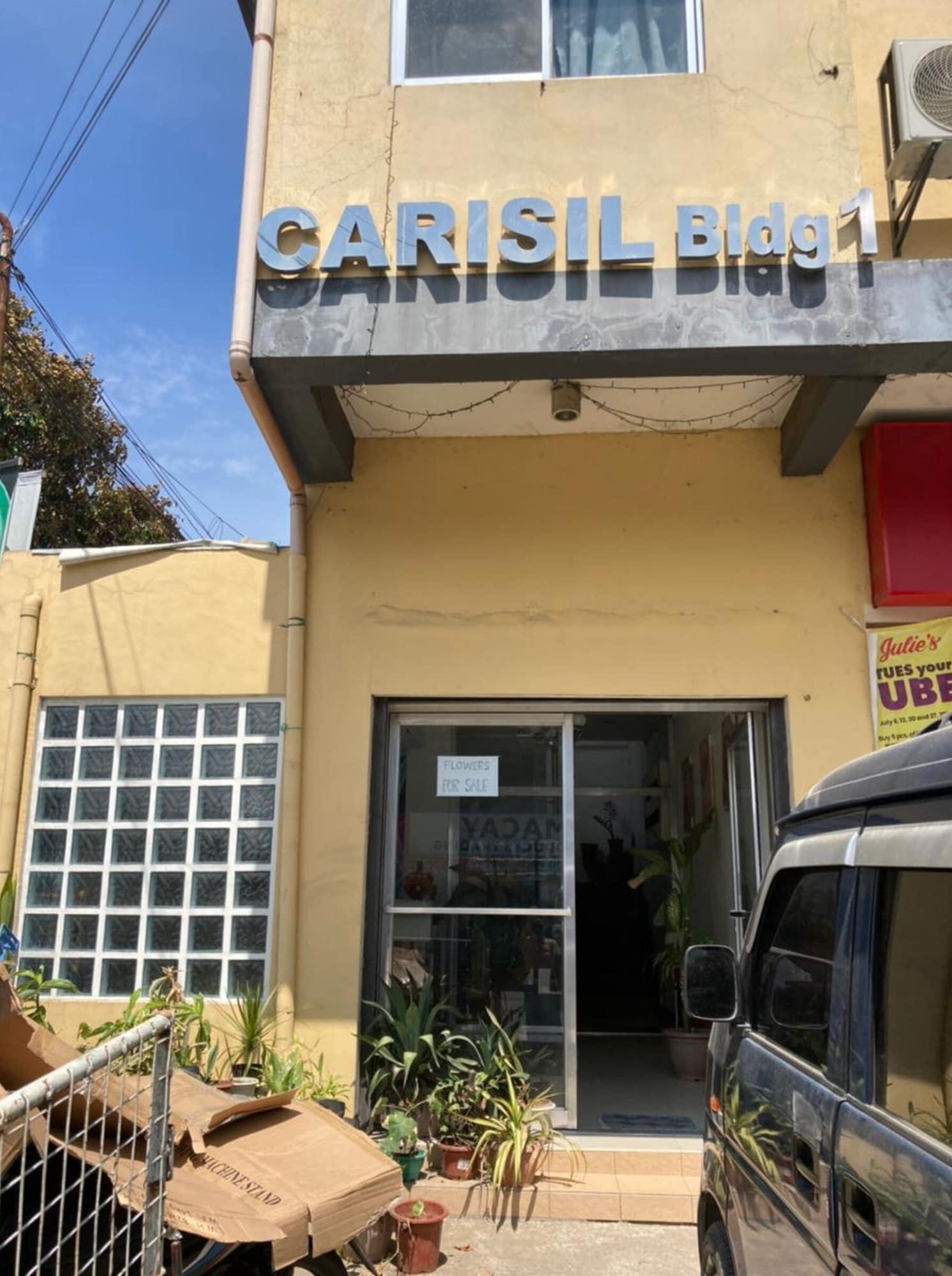 Varios OYO 815 Carisil Bldg