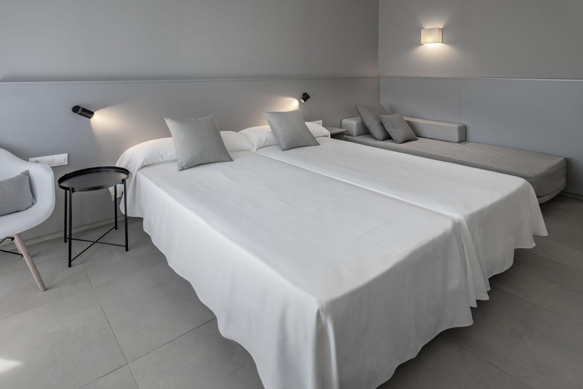 Habitación Hotel GHT Sa Riera