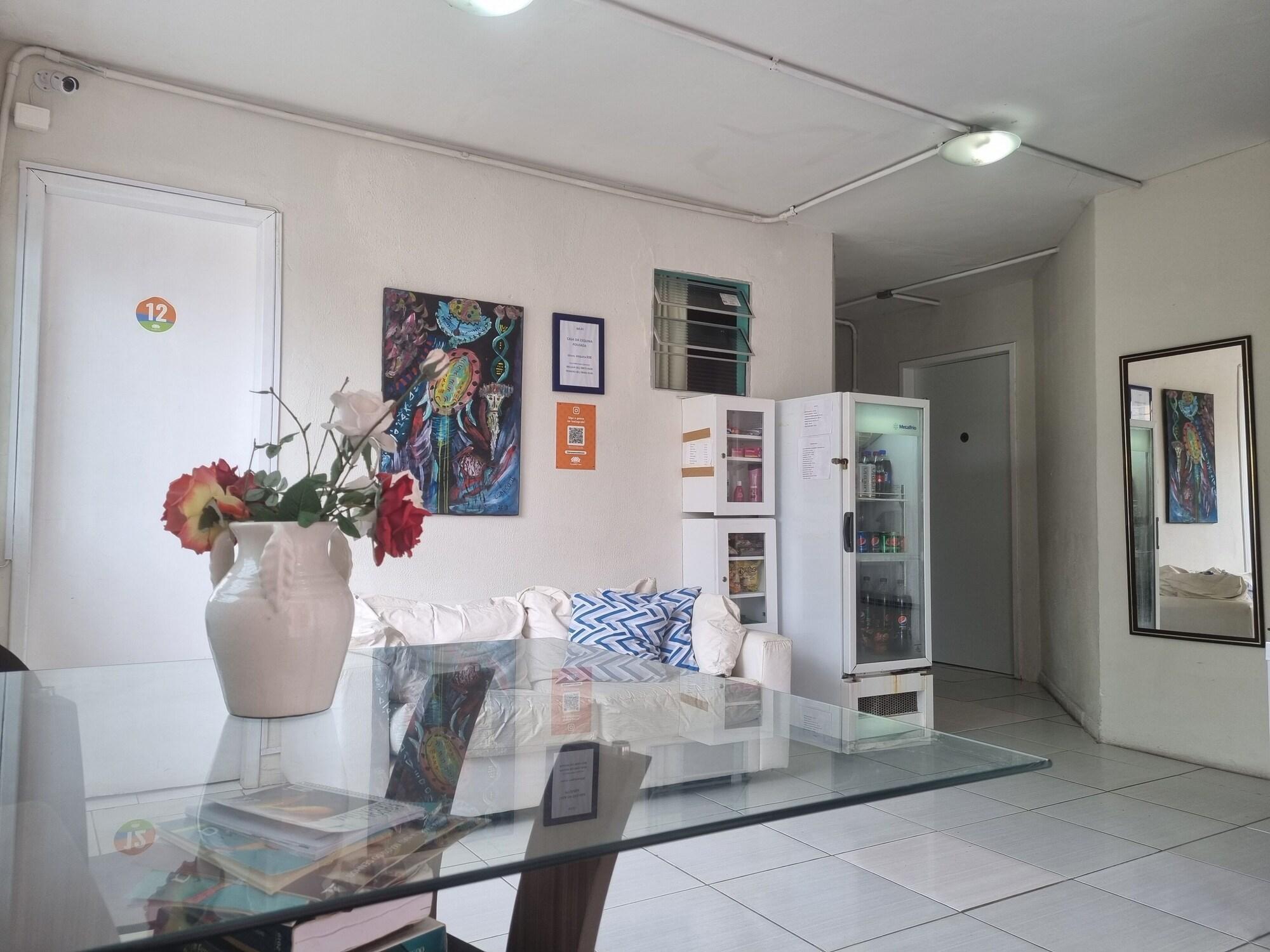 Vista do lobby Casa da Esquina Pousada