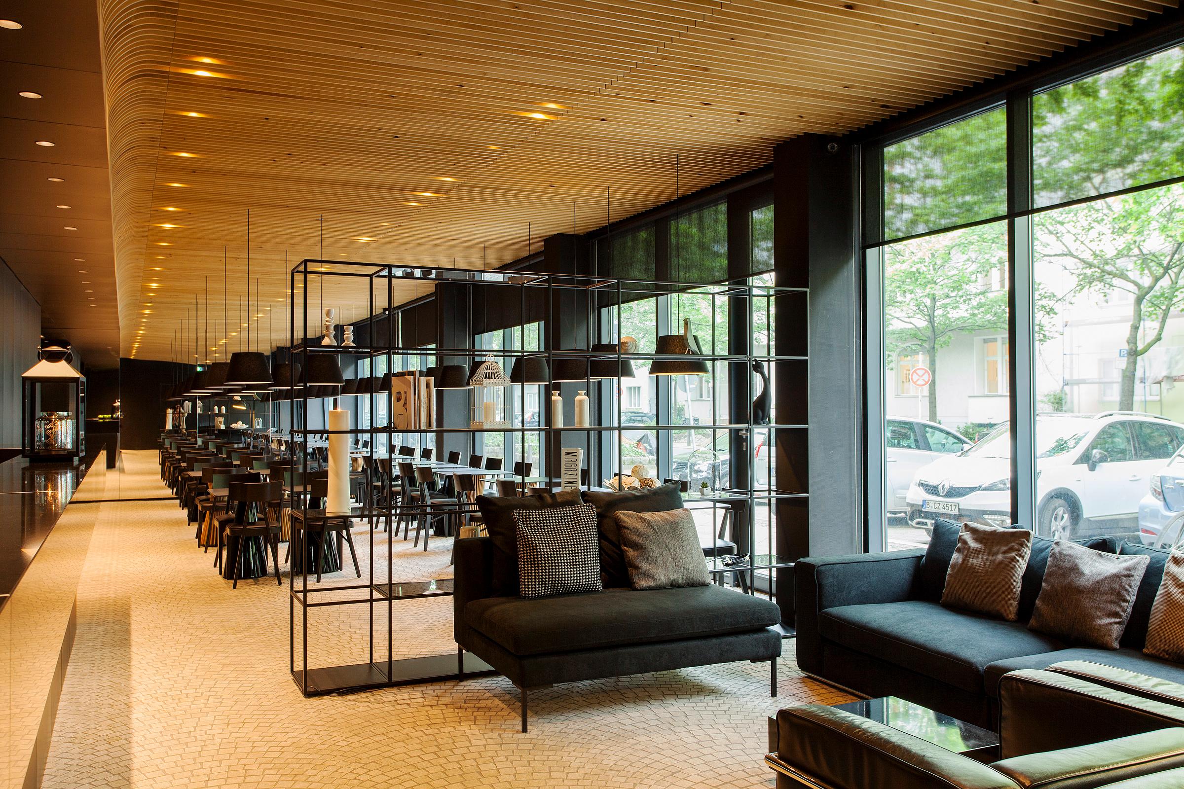 Vista Lobby Quentin Berlin