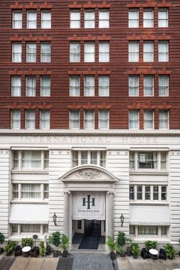 International House Hotel