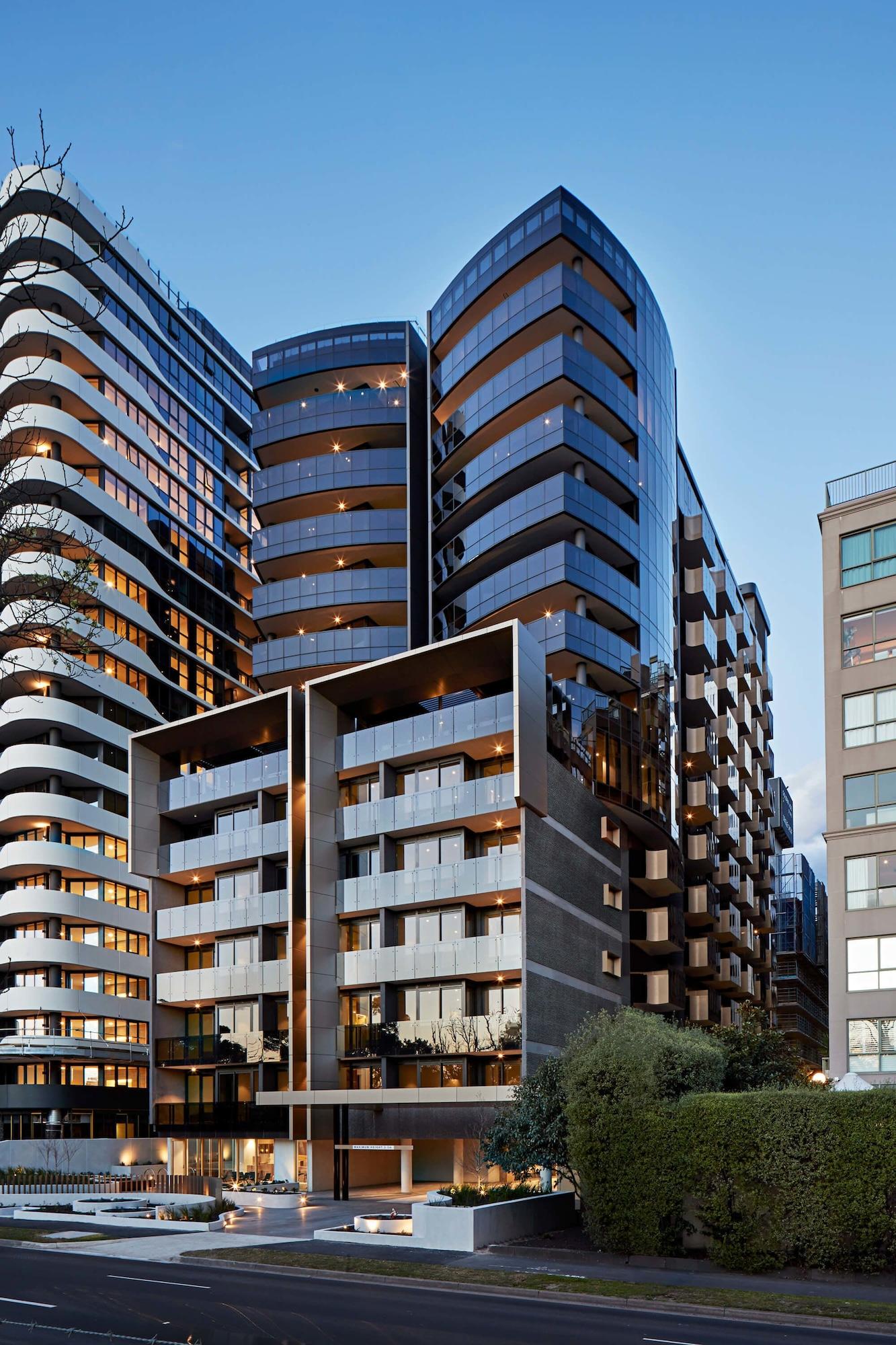 Vista Exterior Tyrian Serviced Apartments - Albert Park Lake