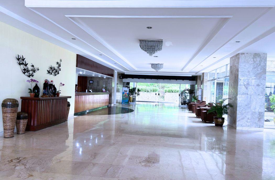 Vista Lobby Inna Samudra Beach