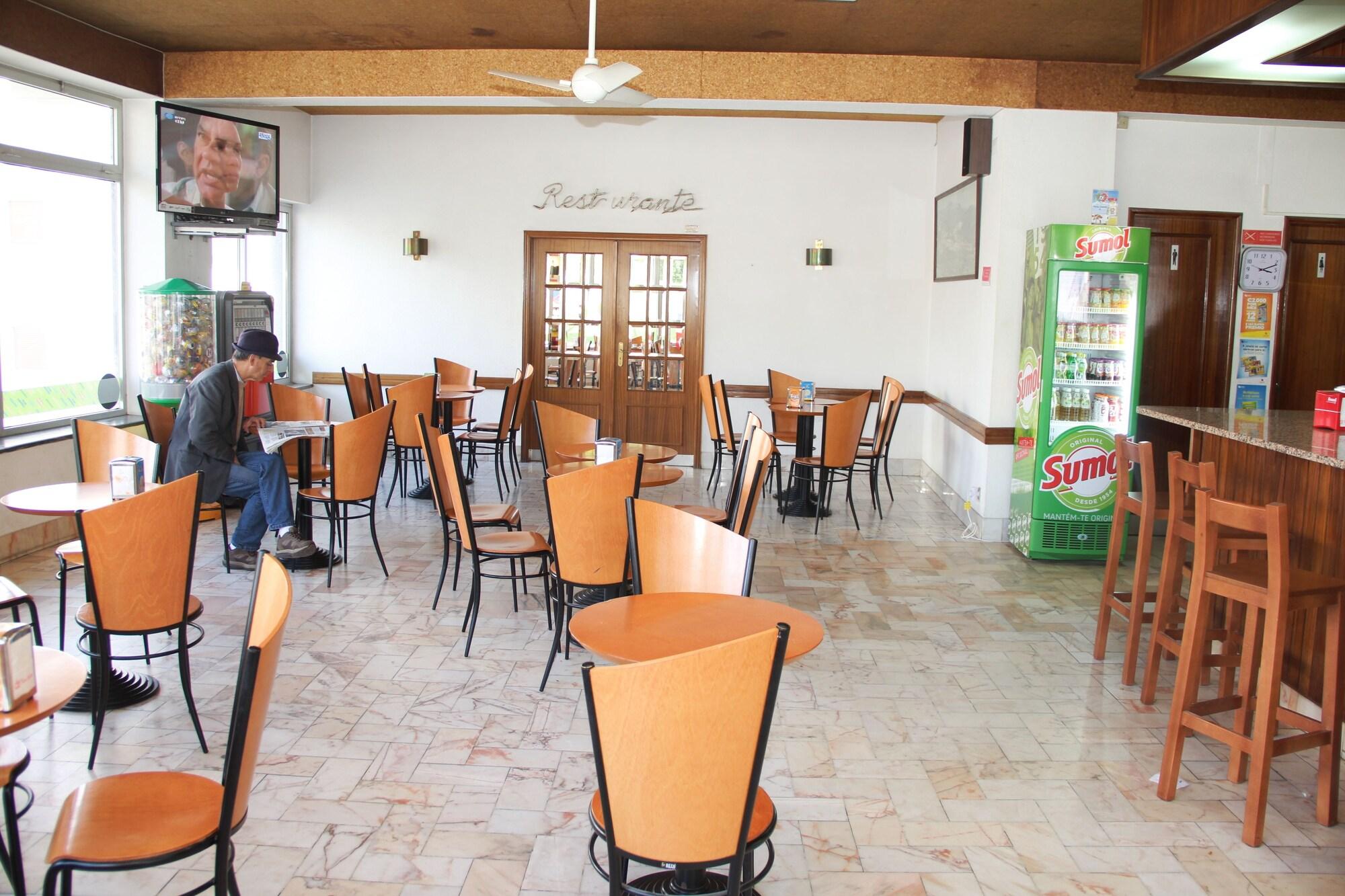 Bar/Salón Oásis - Santa Marta de Penaguião