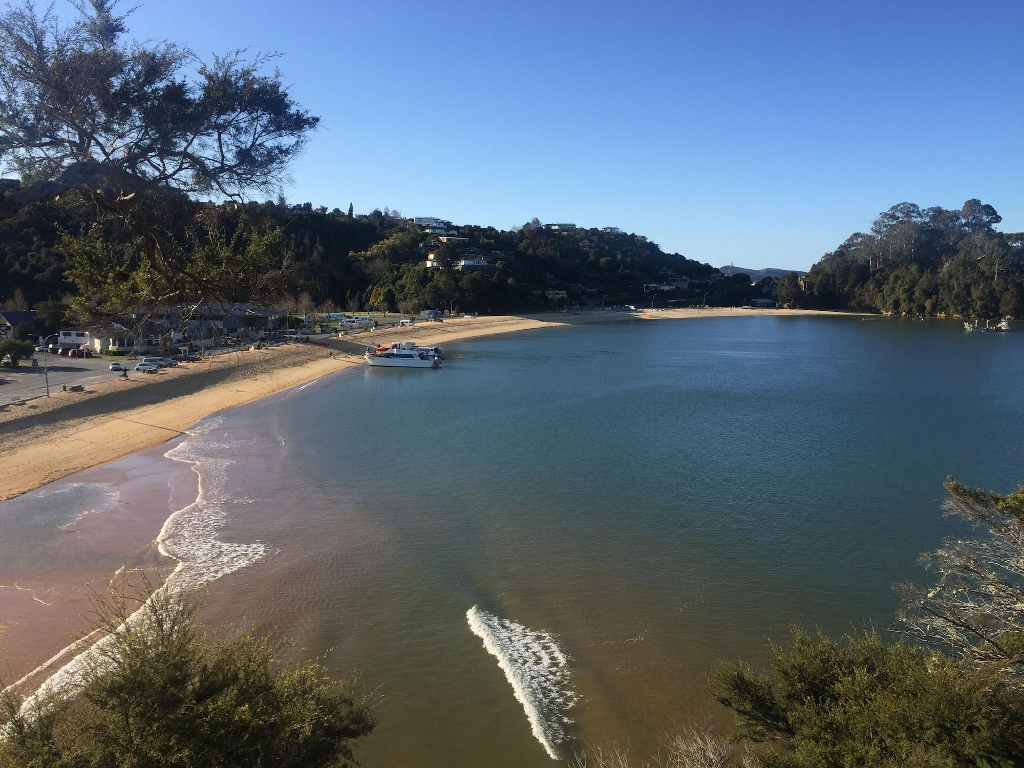 Playa Kaiteriteri Abel Tasman Inlet Views