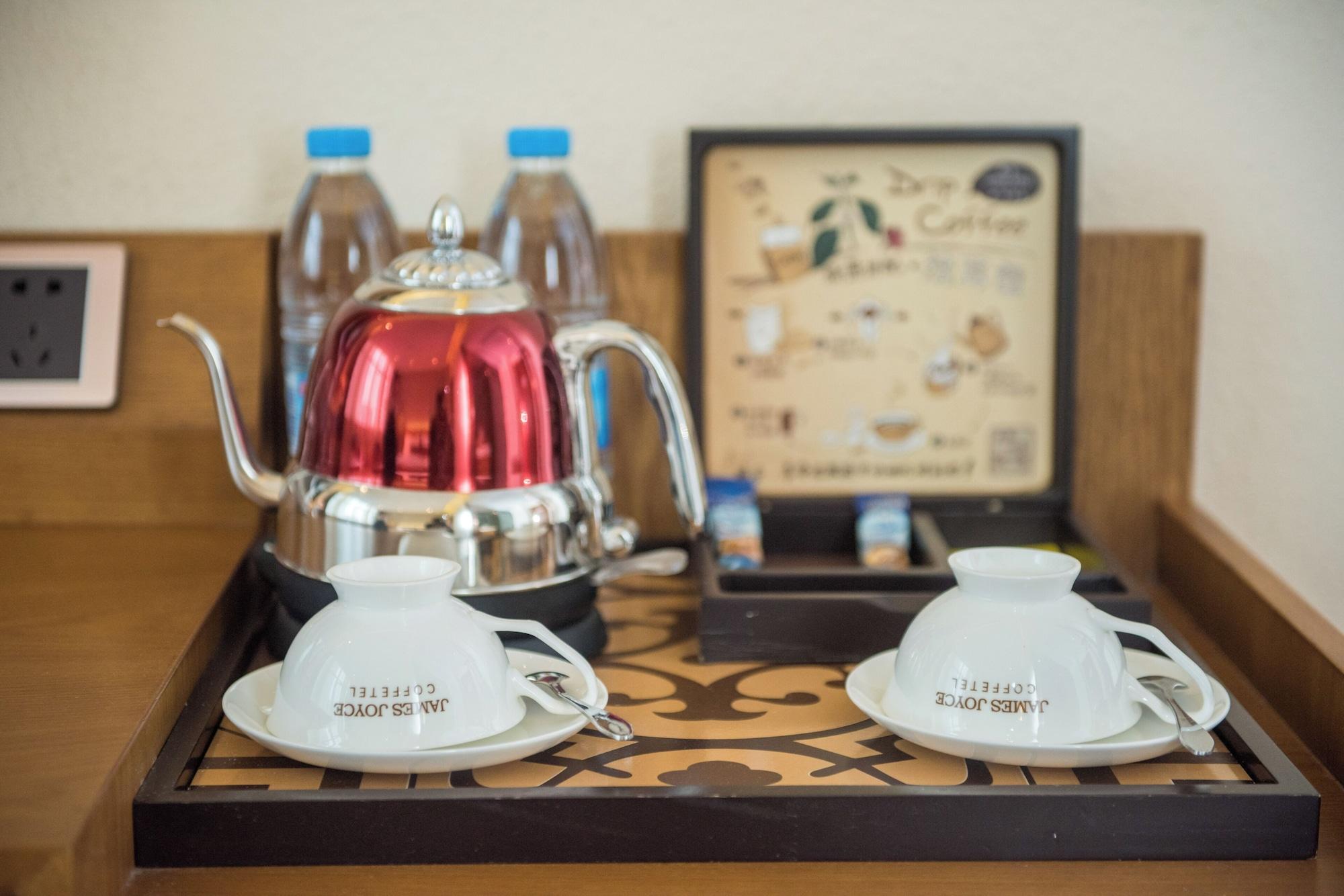 Set de Habitación Shanghai Haofeng Yazhi Hotel-Free Shuttle Service to PVG Airport & Disneyland