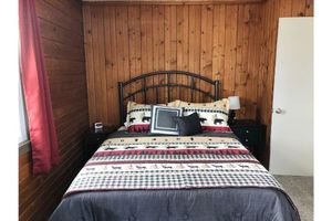 Alquiler Vacacional - Little Bass Lake Cabin - sandy beach & kayaks