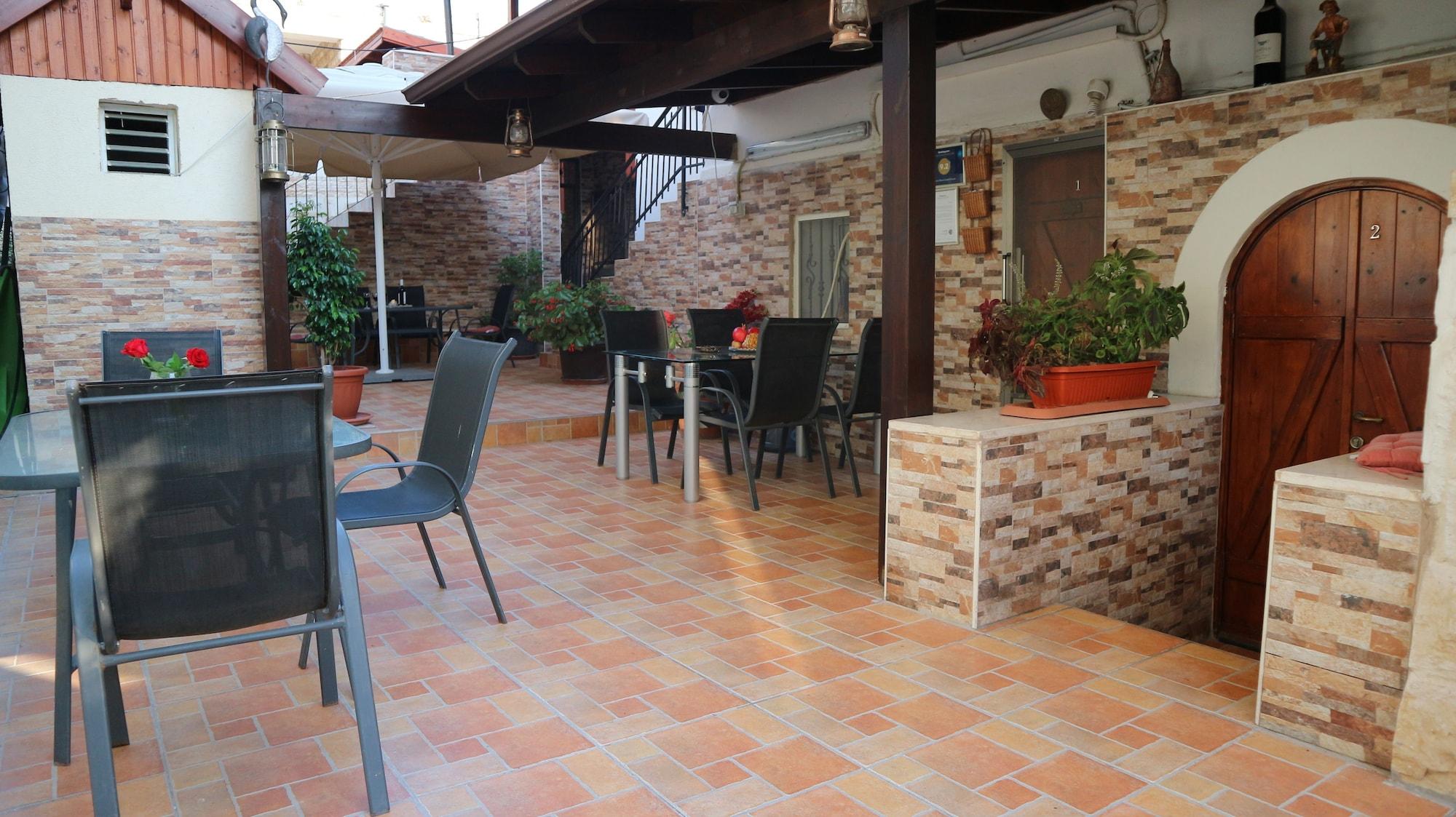 Vista Lobby Santa Maria Guest House