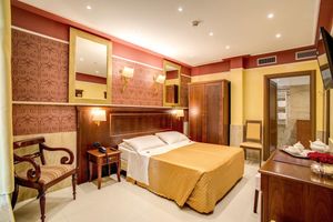 Alojamiento - Aurelius Art Gallery Hotel