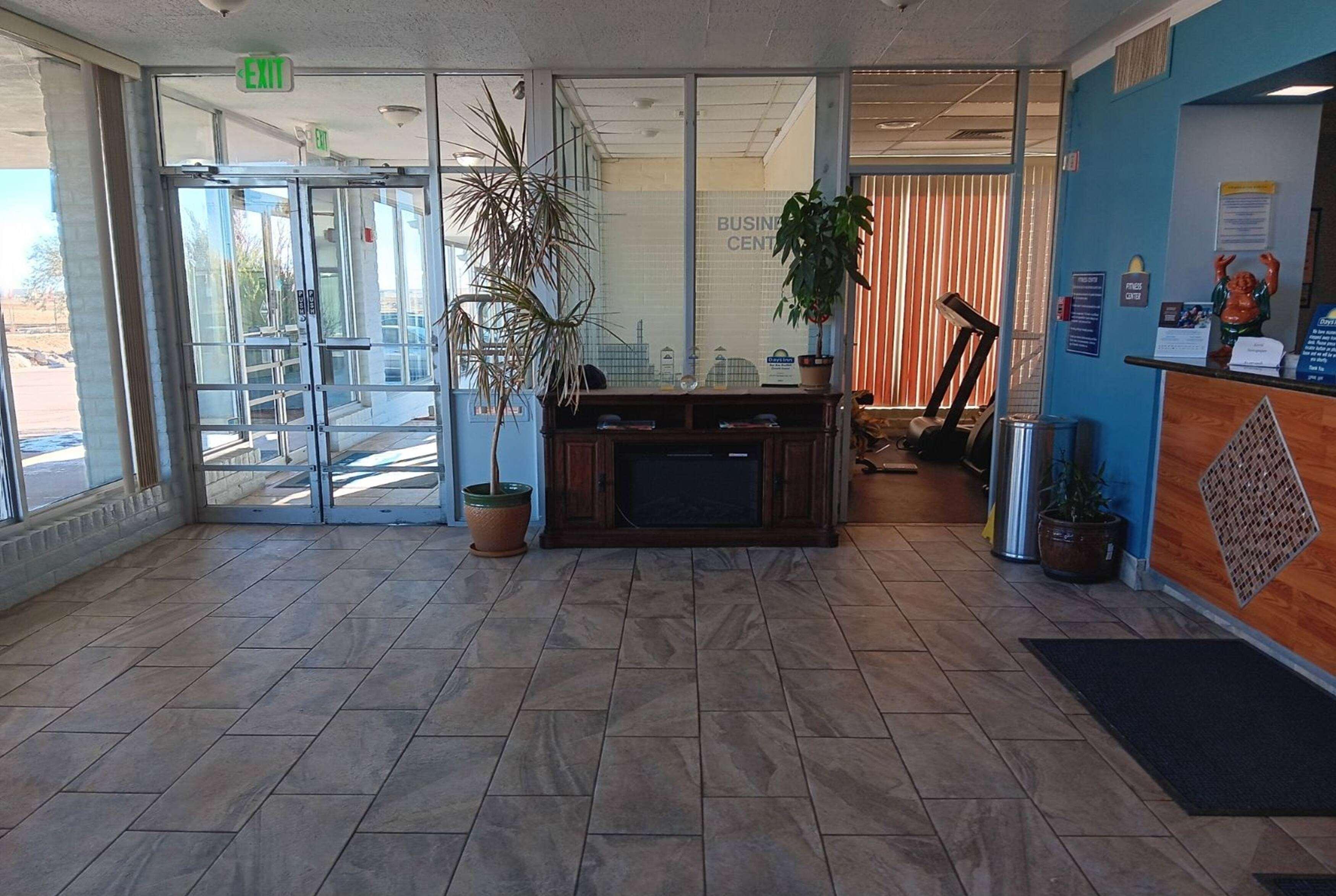 Vista Lobby Days Inn by Wyndham Colorado City