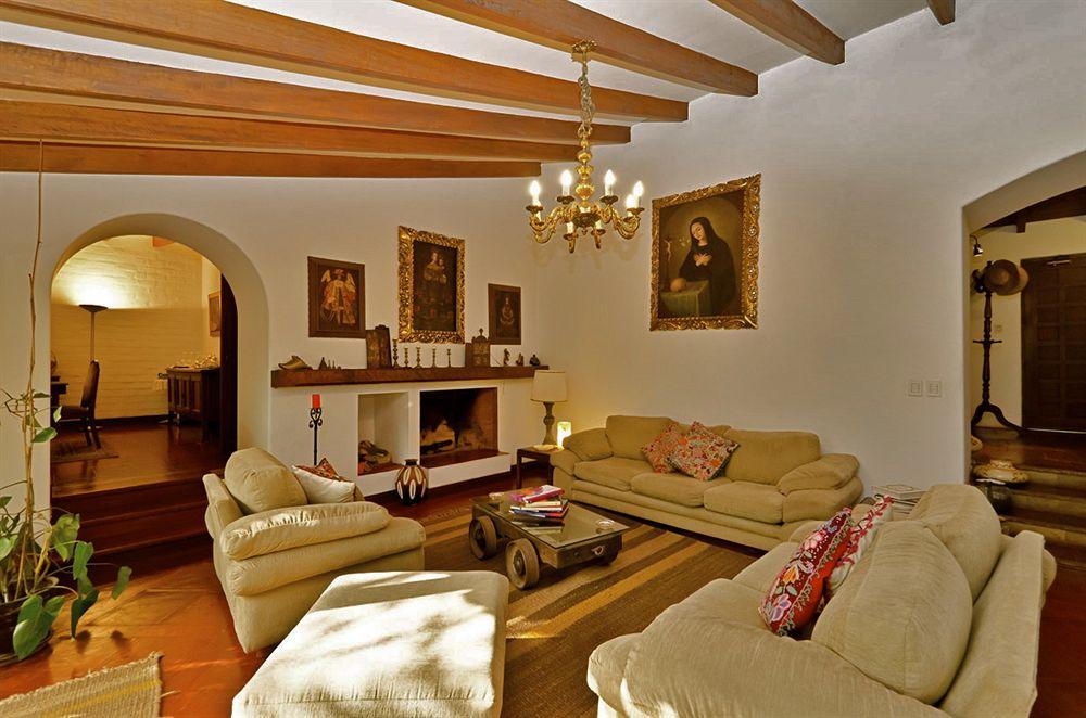 Vista Lobby Posada Monterrico