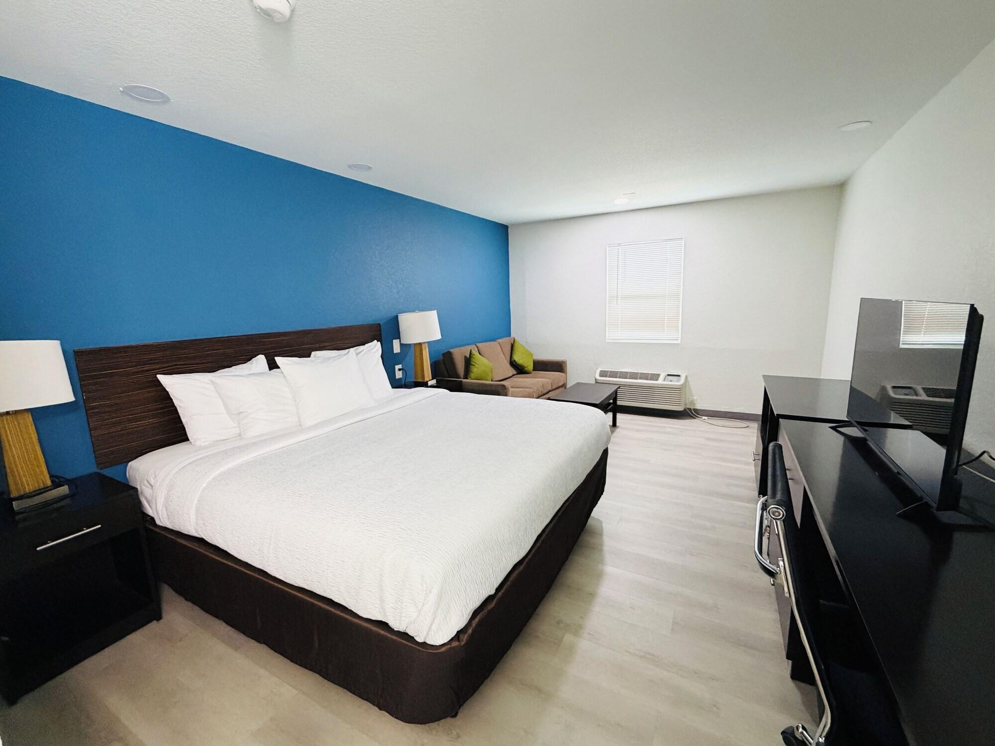 Varios Hallmark Inn and Suites