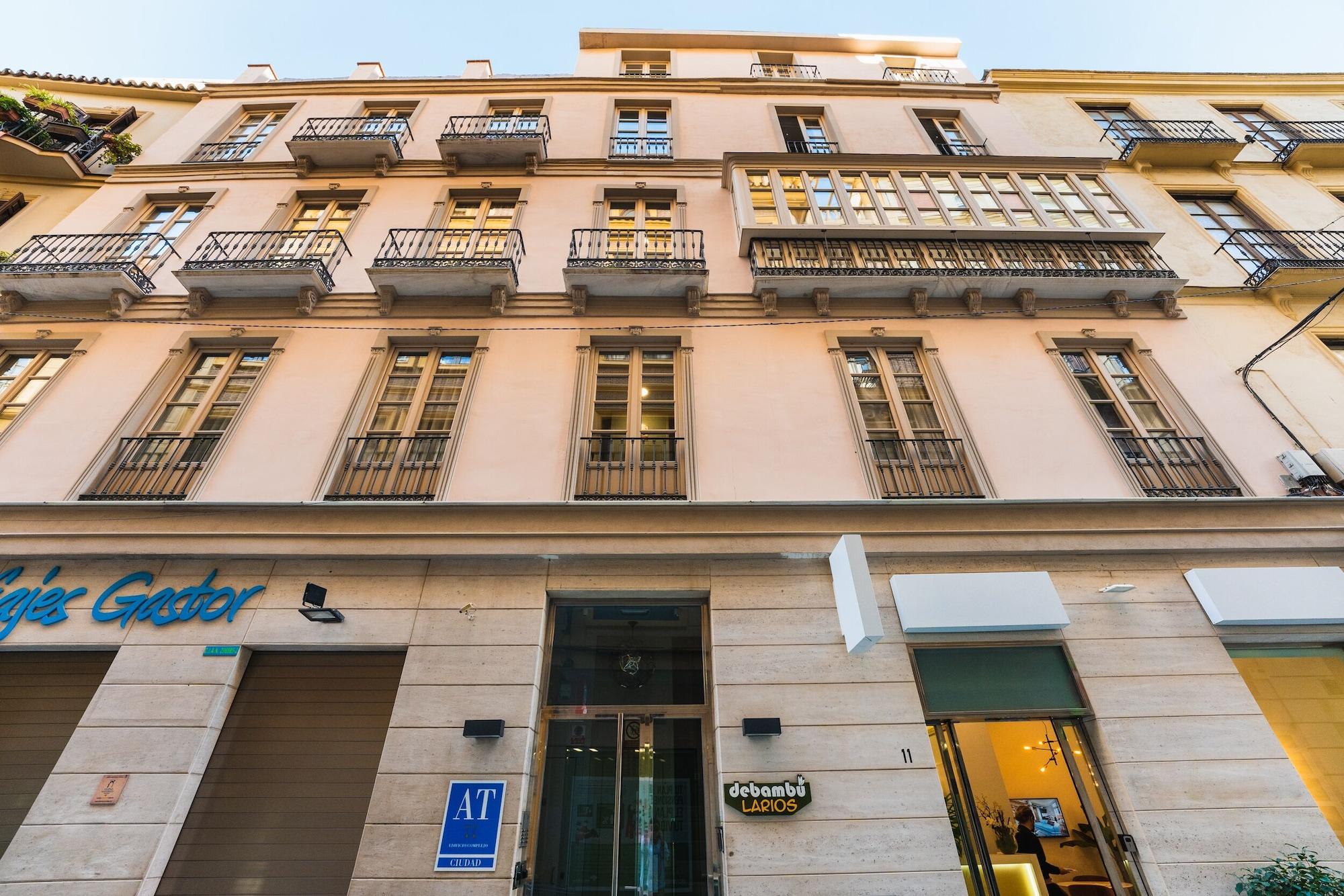 Vista Exterior Debambú Larios