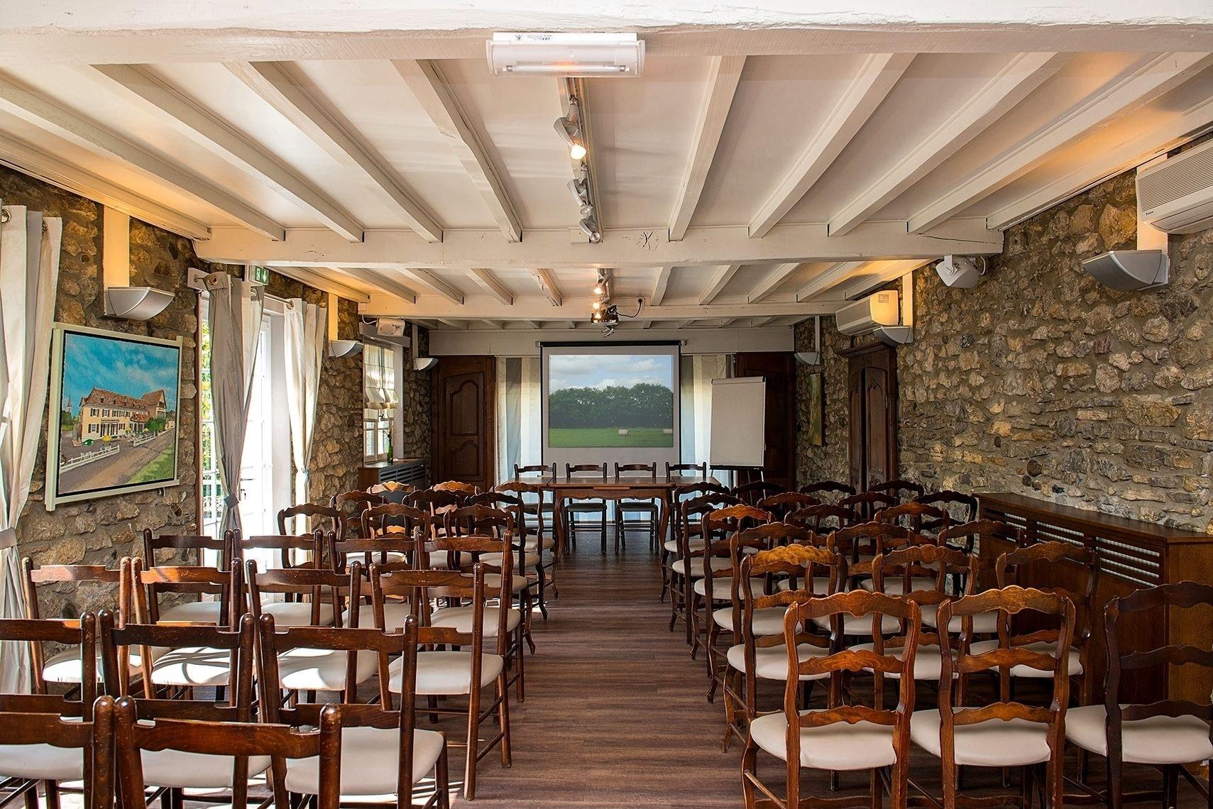 Sala de Reuniones Auberge du Relais