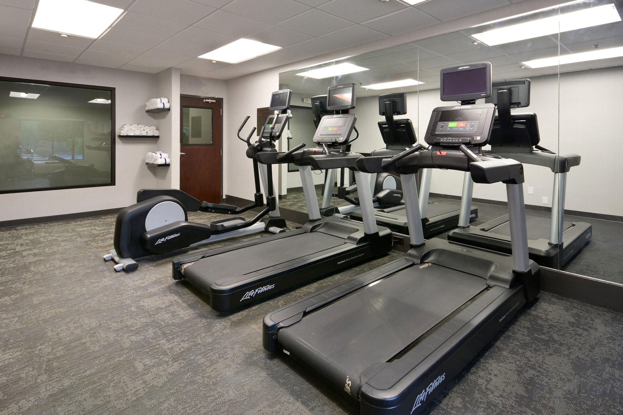 Gimnasio Fairfield Inn & Suites by Marriott Charlottesville North