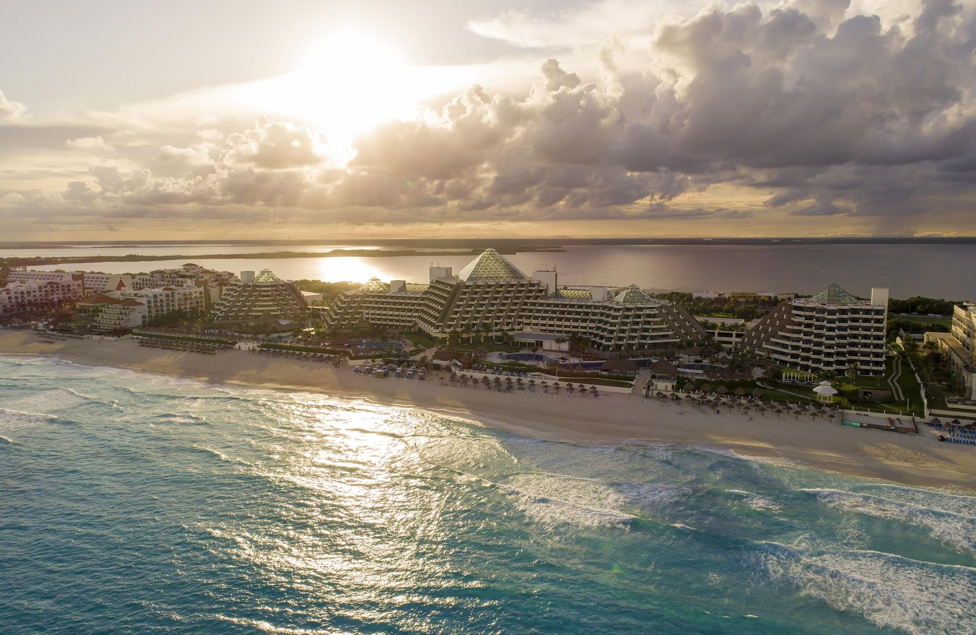 Vista Exterior Paradisus Cancún – All Inclusive
