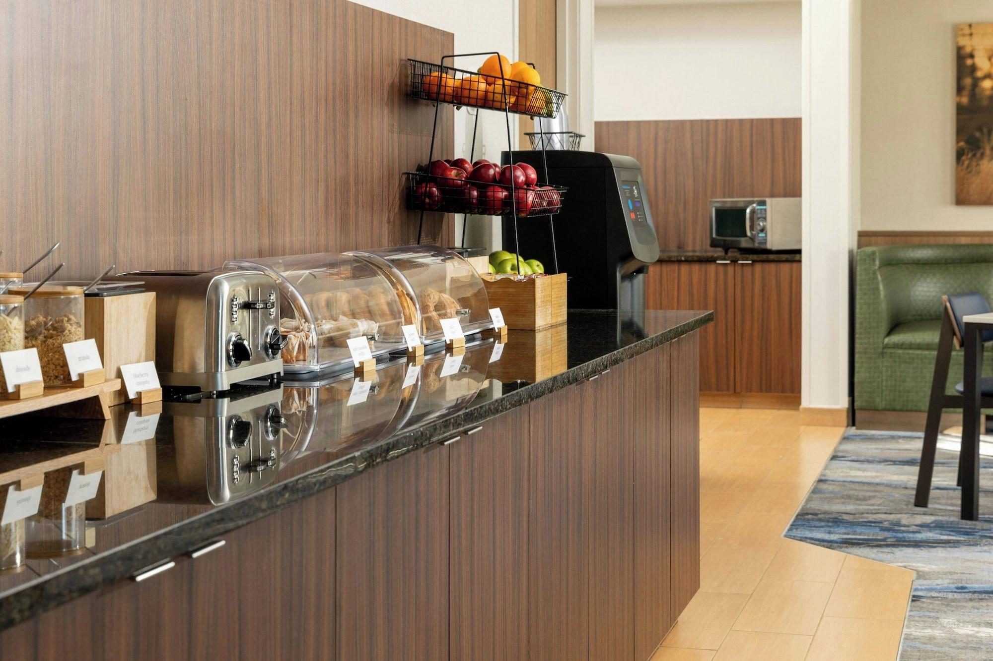 Restaurant Fairfield Inn & Suites by Marriott Cincinnati Eastgate