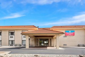 Alojamiento - SureStay Plus by Best Western Windsor