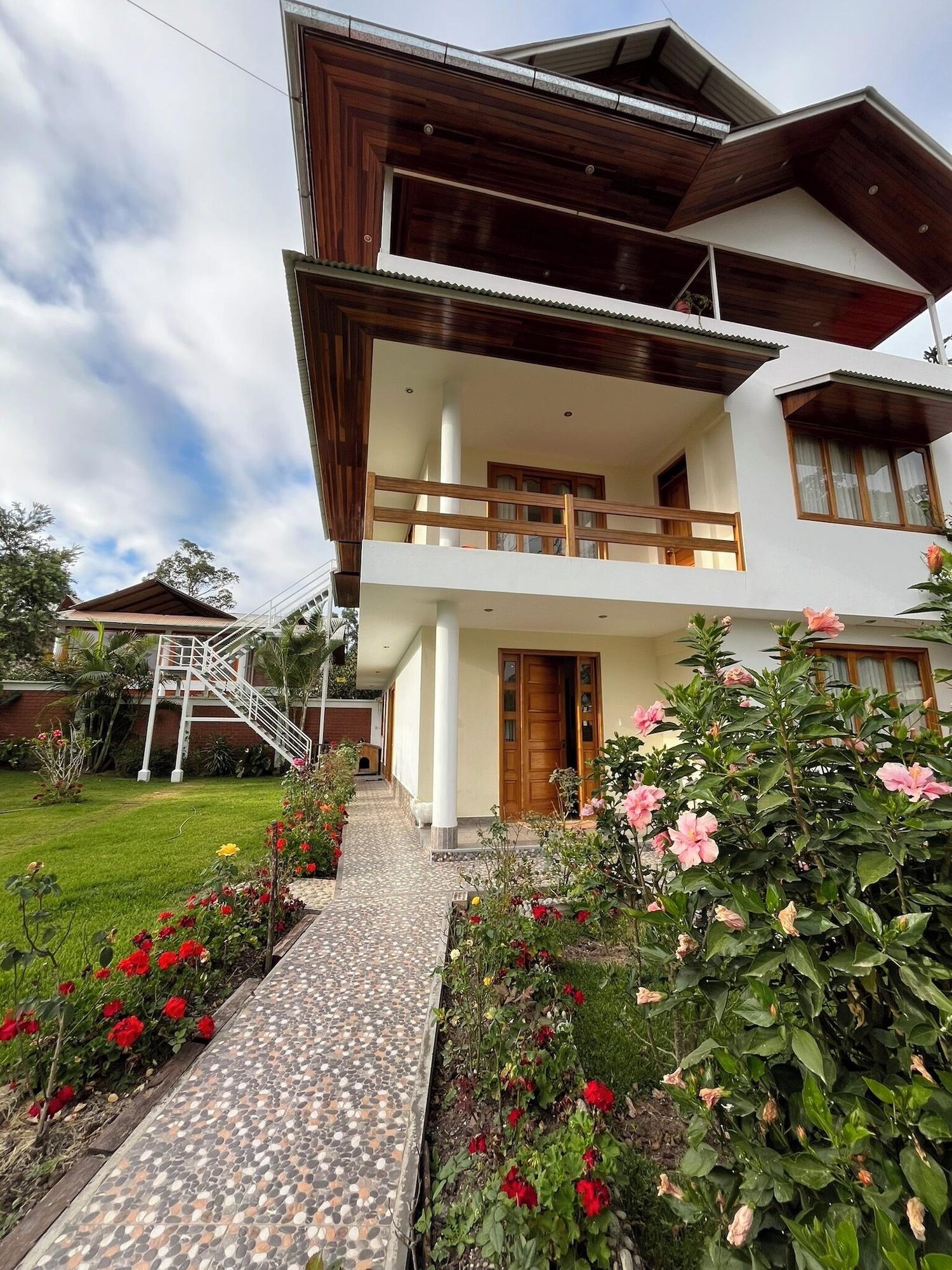 Vista Exterior Casa Oxapampa