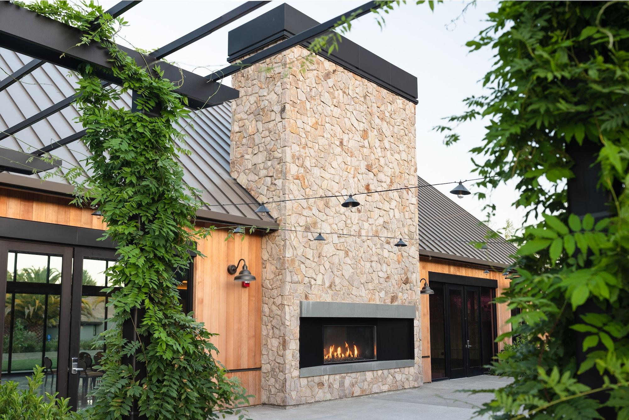 Vista Exterior The Estate Yountville