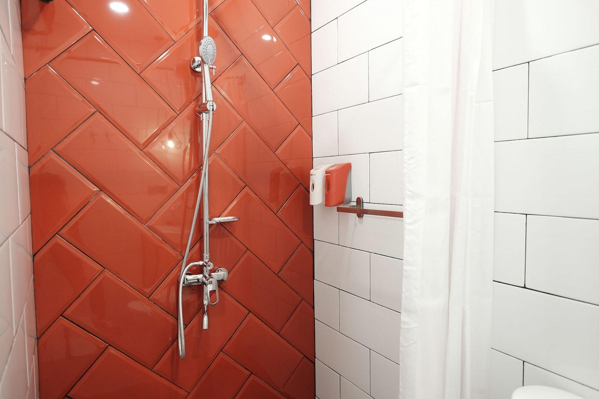 Equipamiento de Habitación RedDoorz Plus @ Thamrin