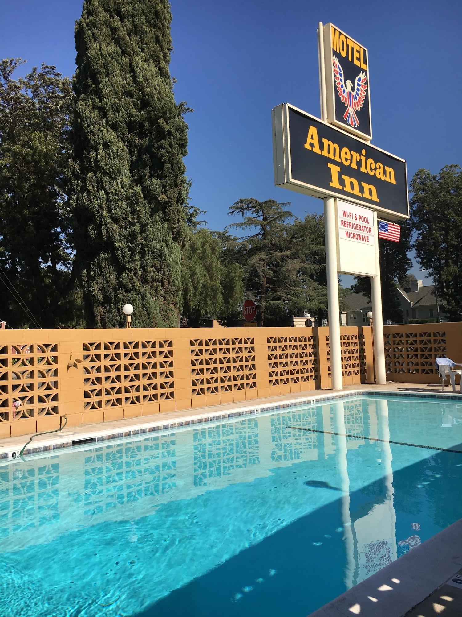 Comodidades del Alojamiento American Inn Ontario