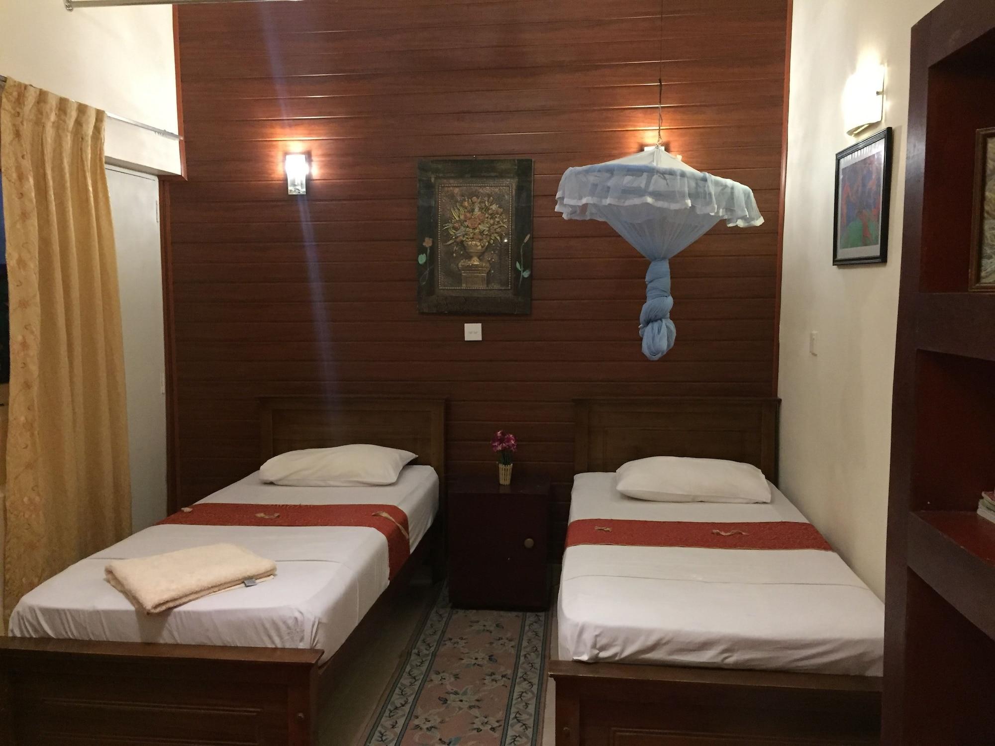 Varios Days Inn Kandy