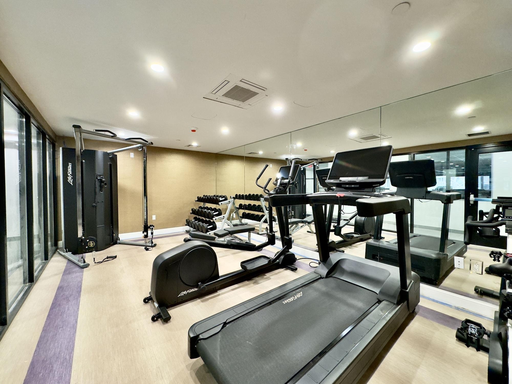Gimnasio Iris Hotel Boston