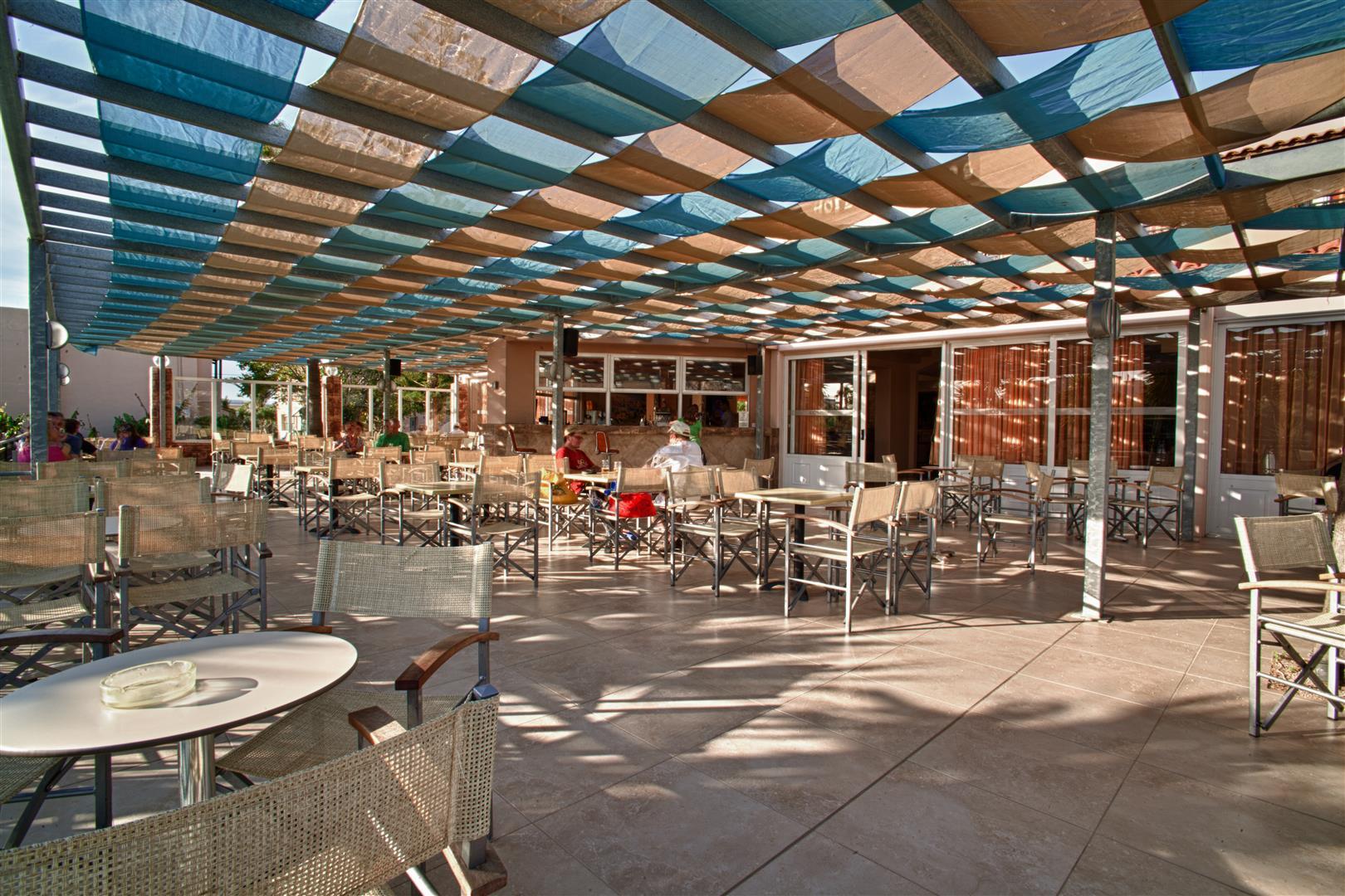 Bar/Salón Ilios & Farming Hotel