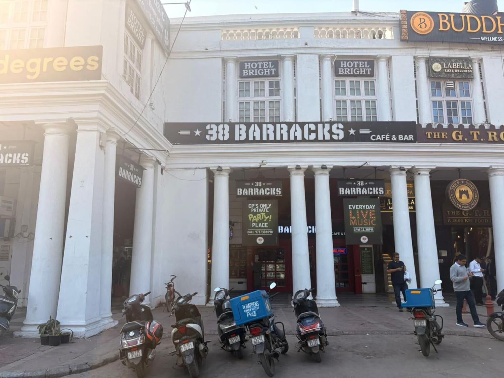 Vista Exterior Hotel Bright