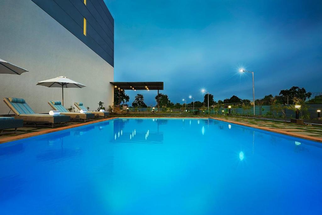 Vista Piscina Ginger Gondia, Balaghat Road