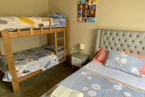 Alquiler Vacacional - Beach house with 4 bedrooms for 12, Wi-Fi, and AC