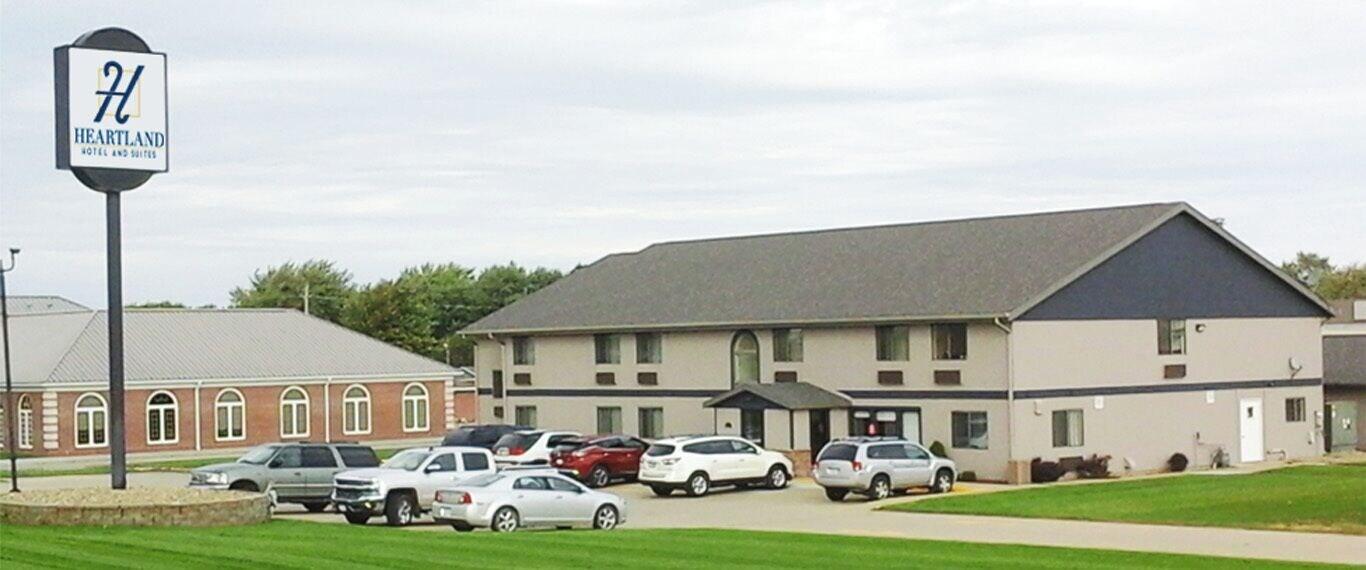 Varios Heartland Hotel and Suites